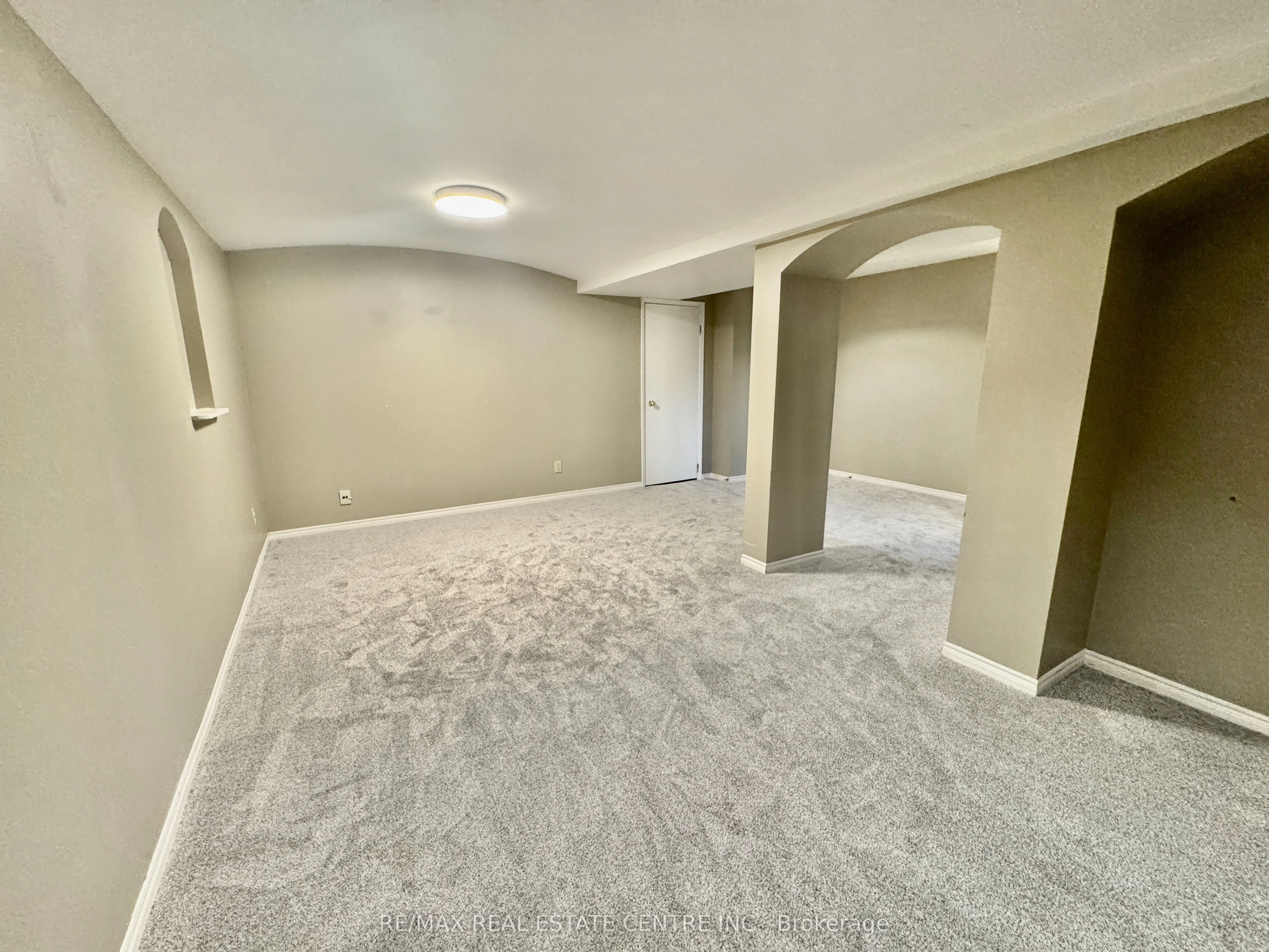 154 Howard Crescent