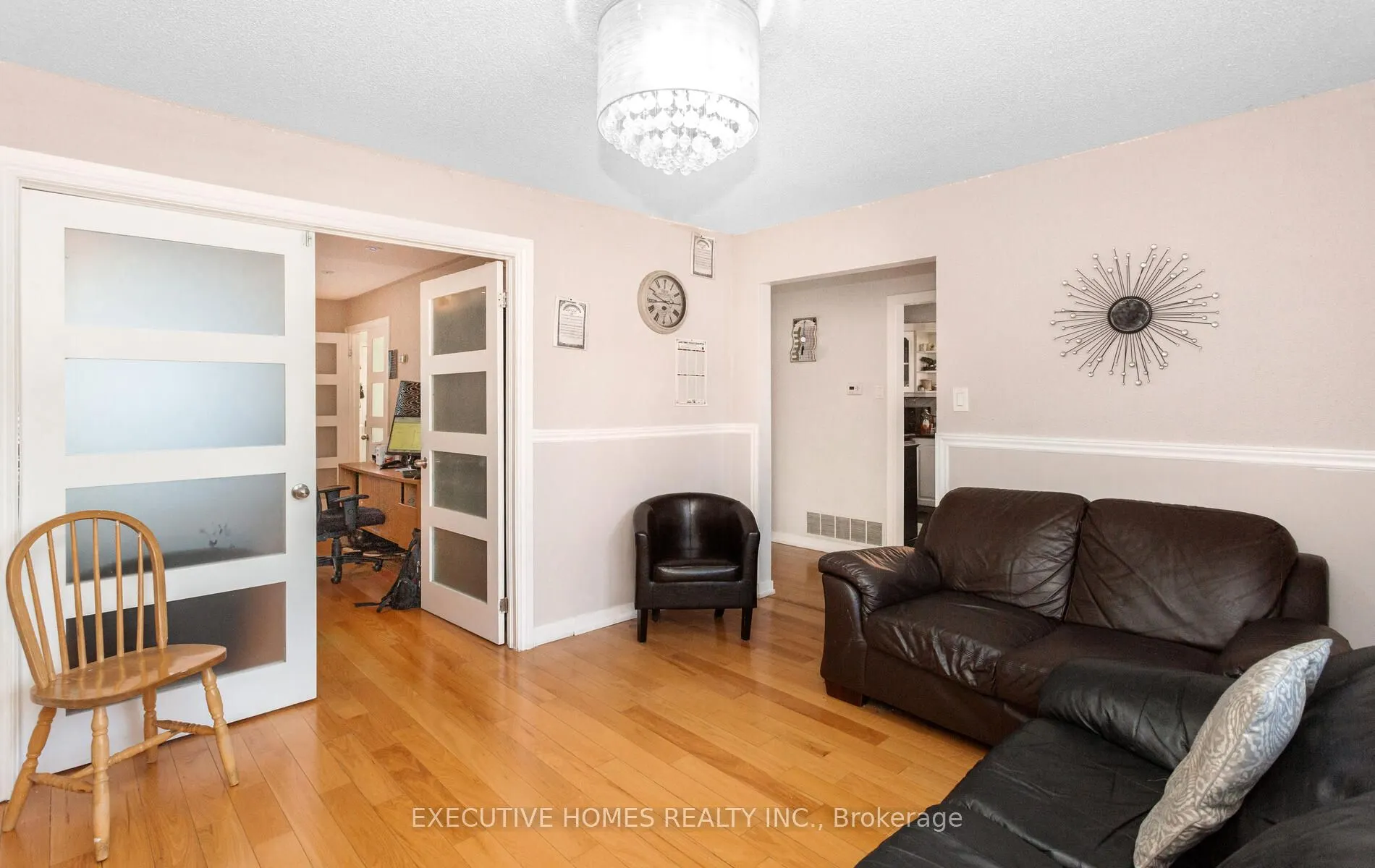 161 Kingsbridge Garden Circle