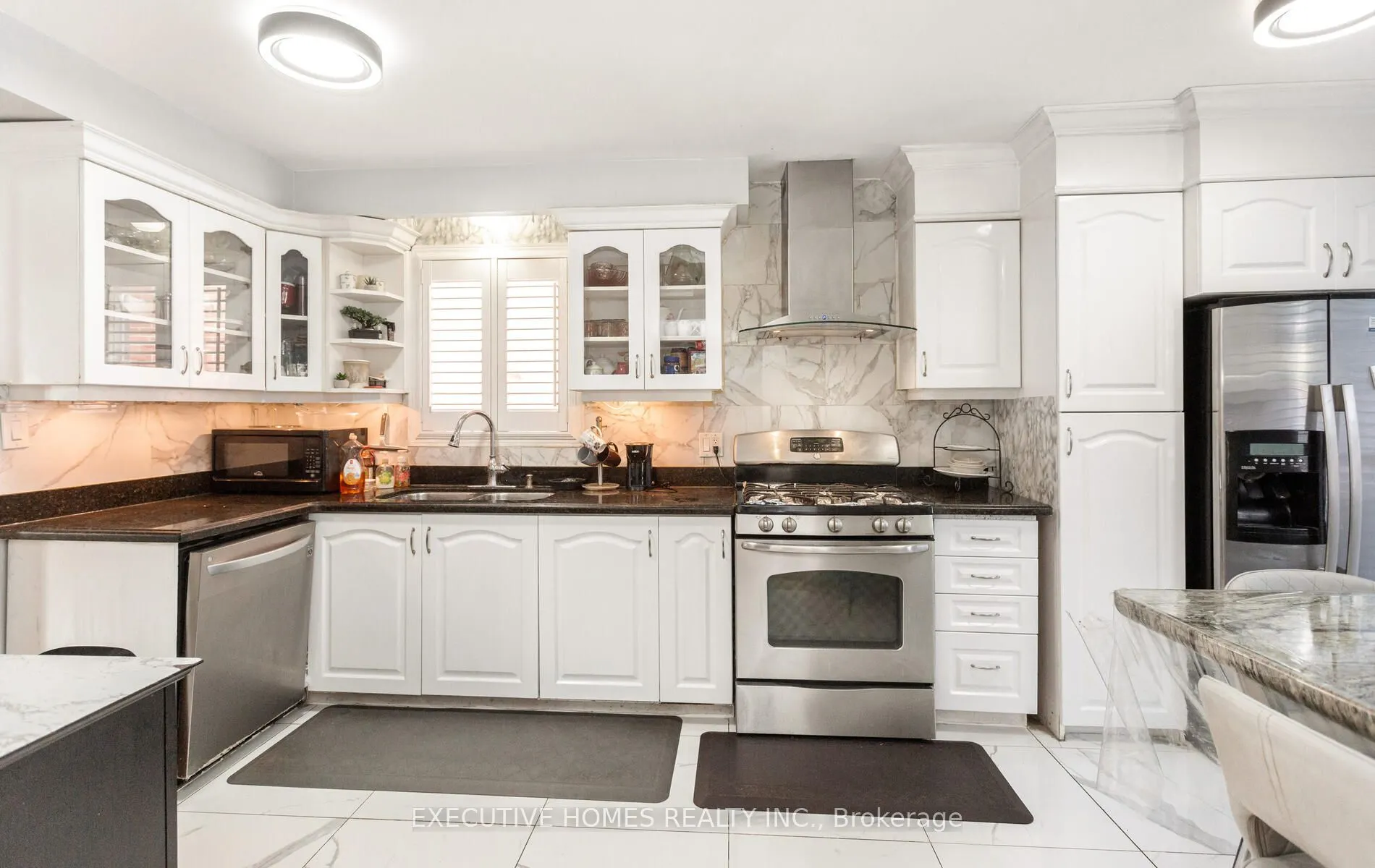 161 Kingsbridge Garden Circle