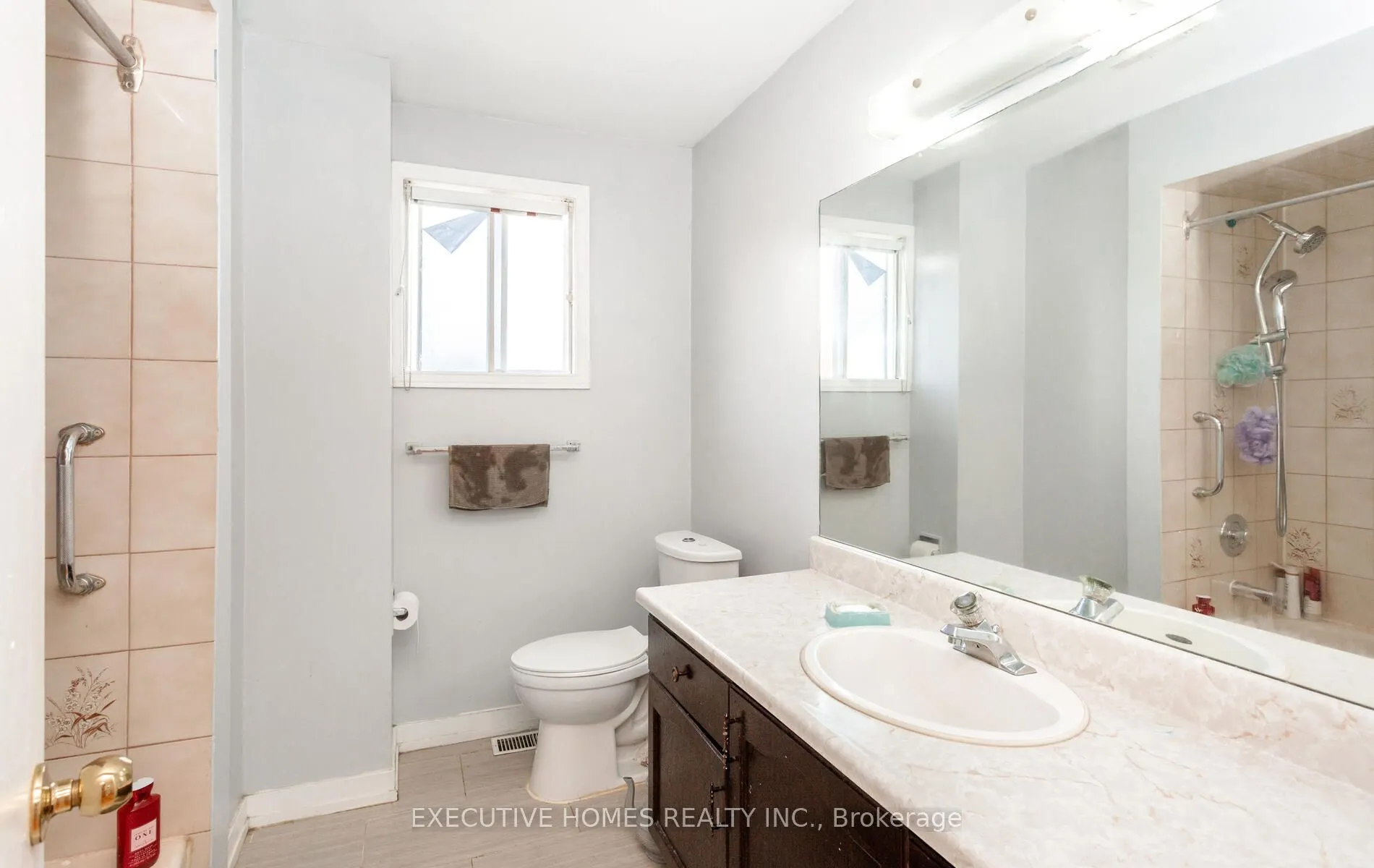 161 Kingsbridge Garden Circle