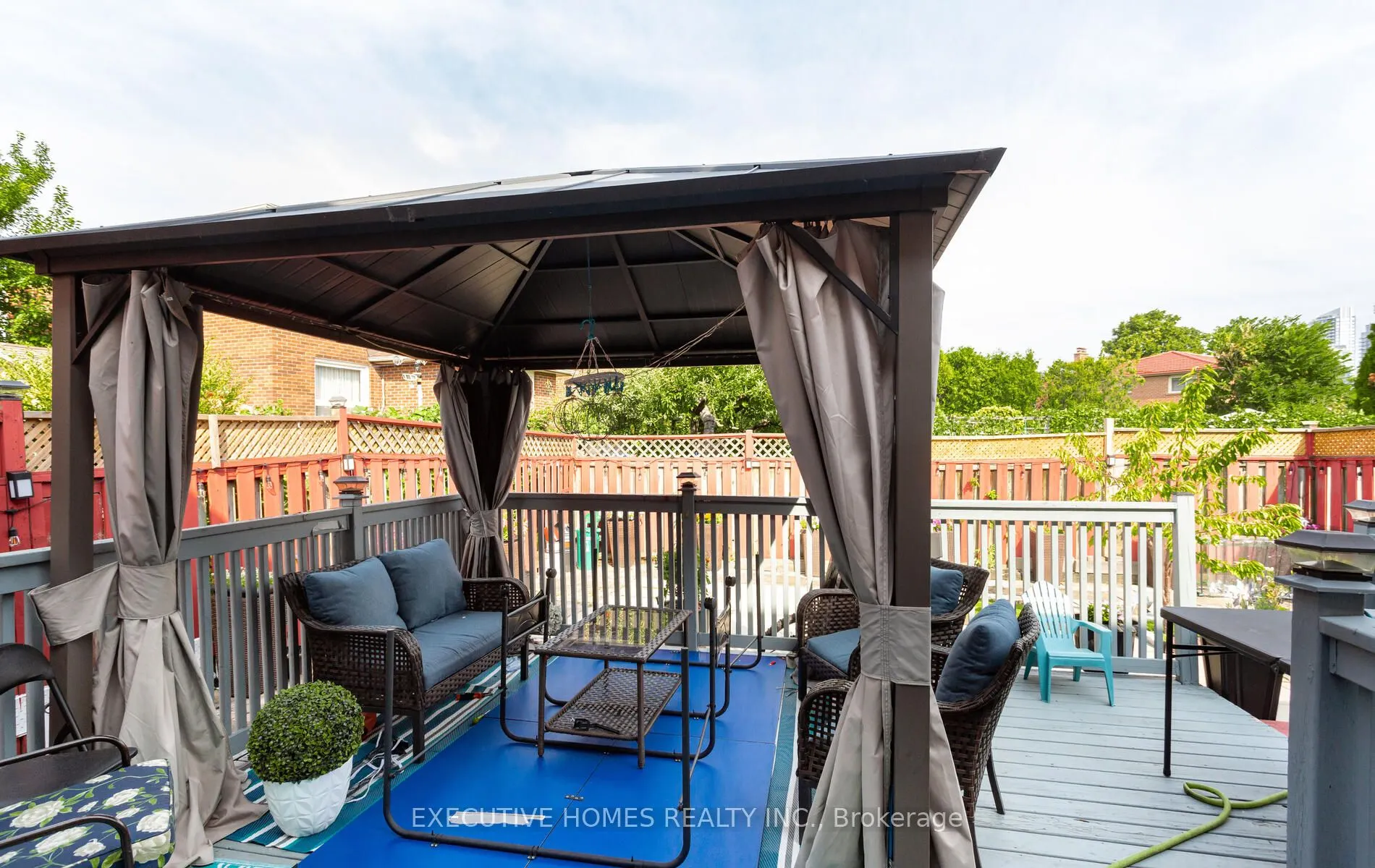161 Kingsbridge Garden Circle