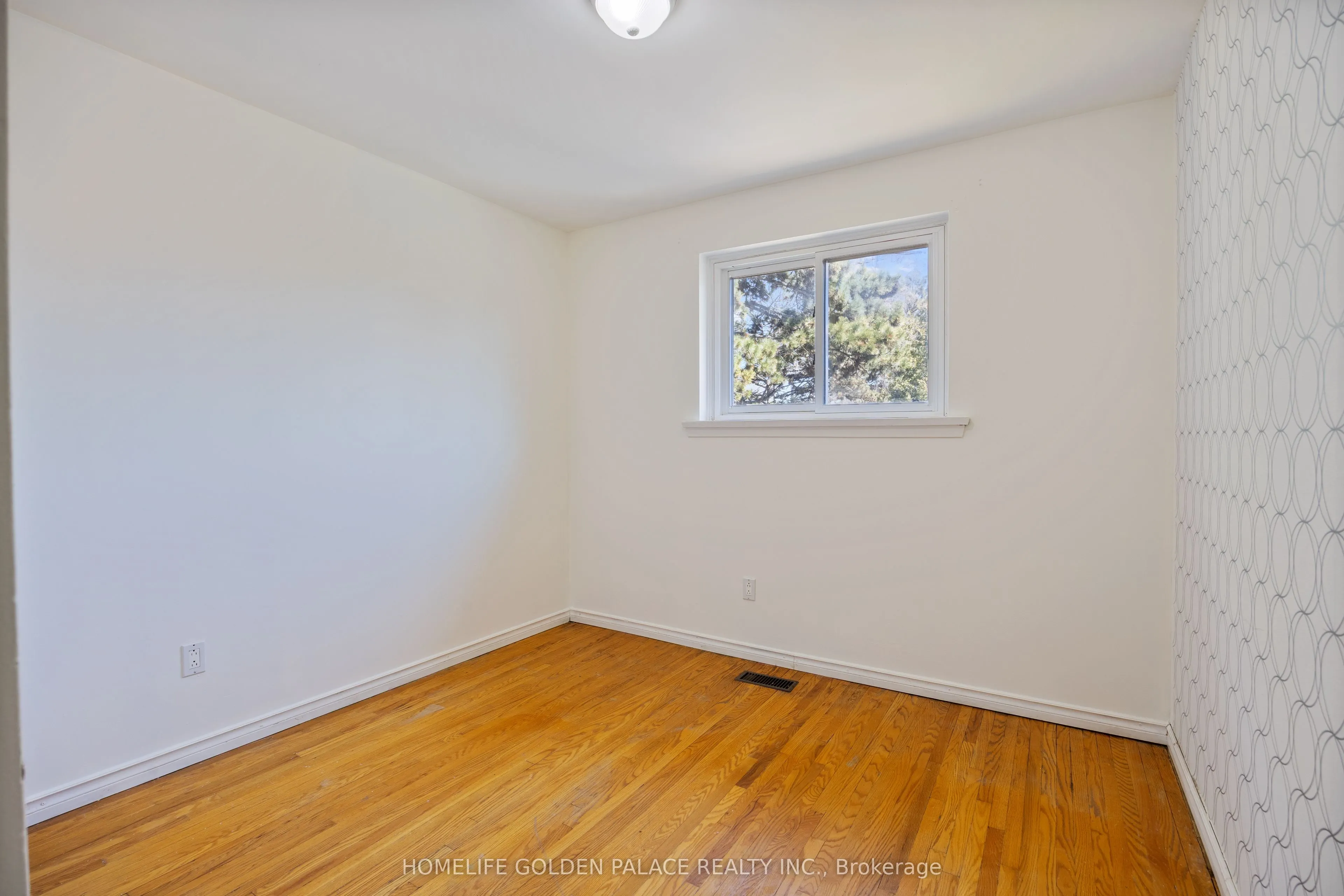 435 Melores Drive