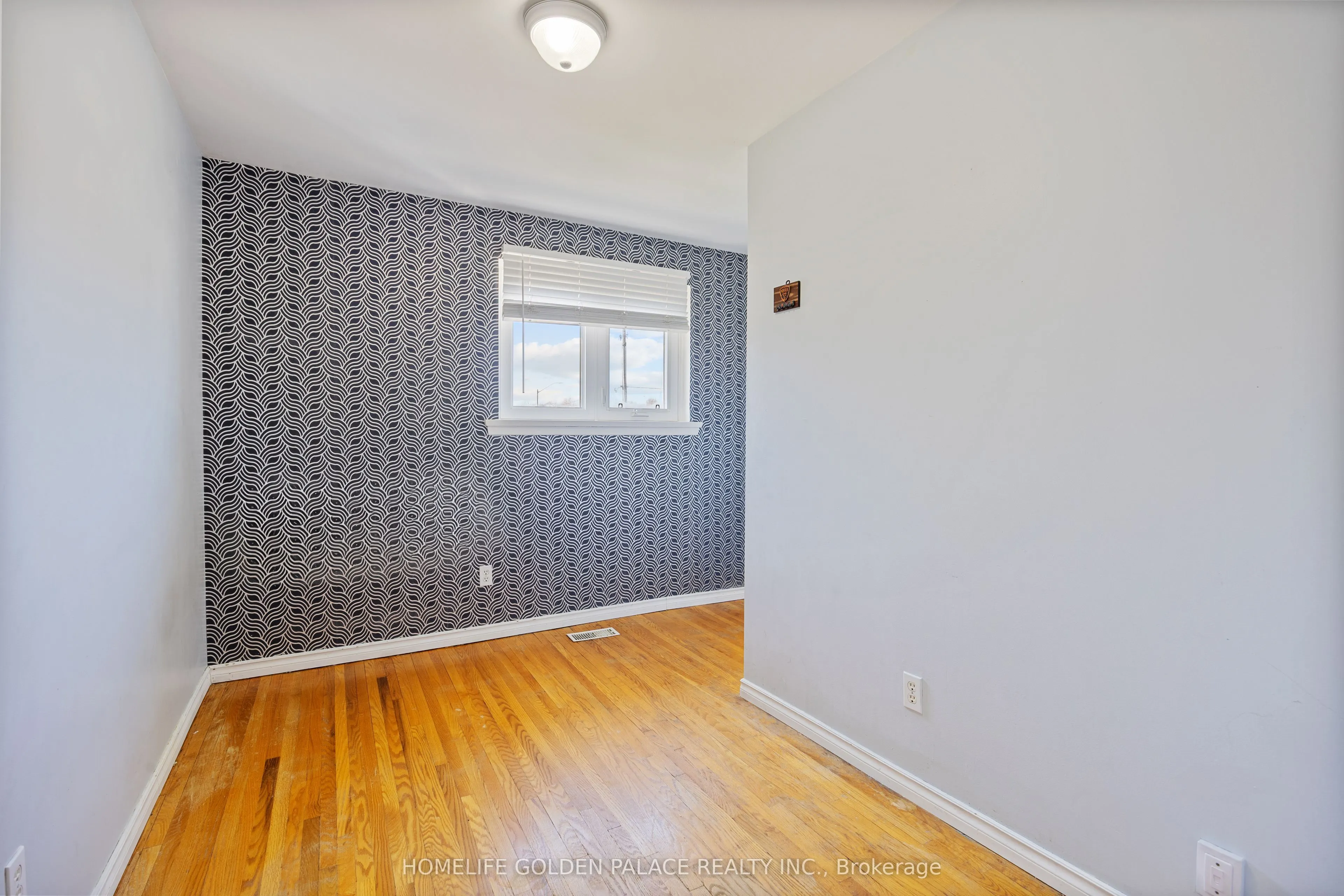 435 Melores Drive