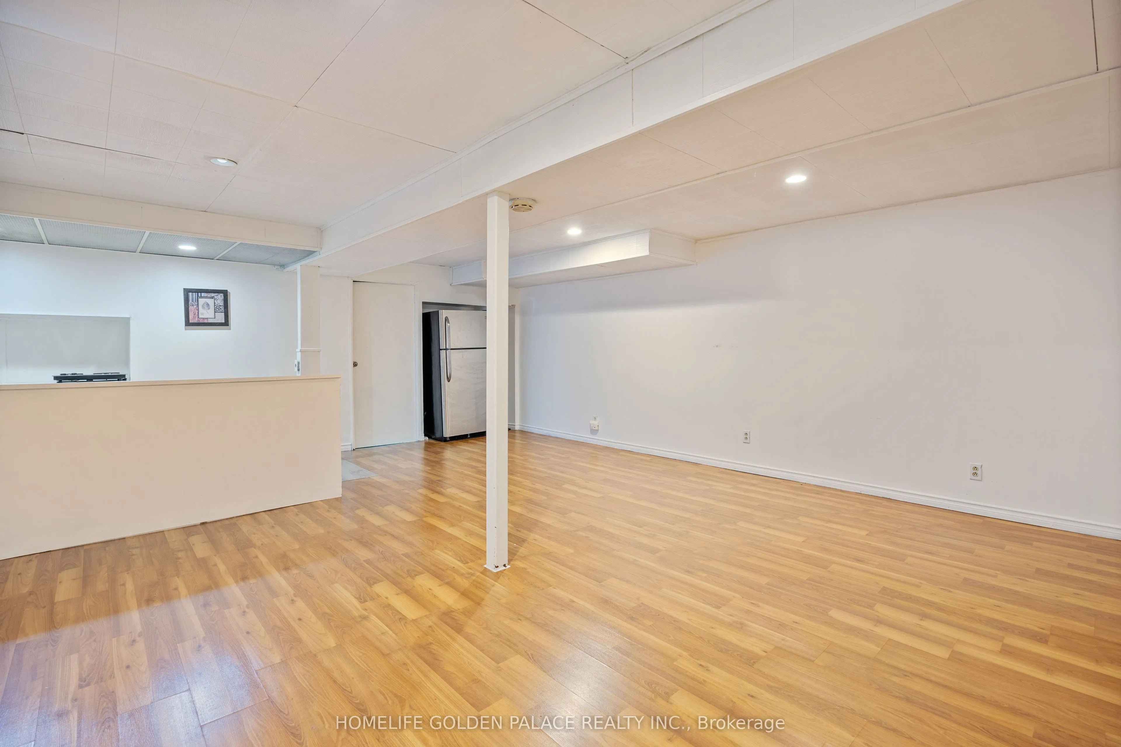 435 Melores Drive