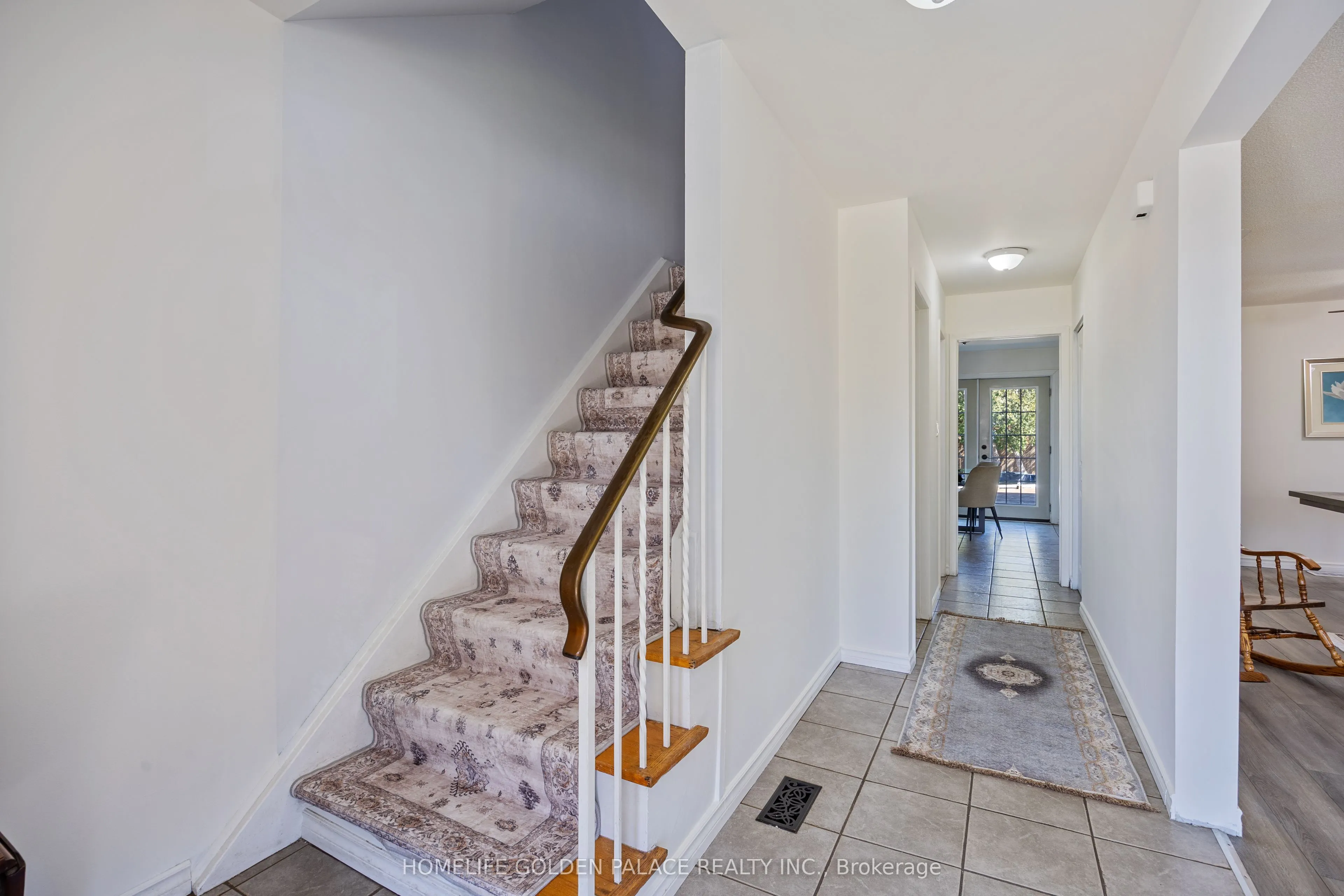 435 Melores Drive