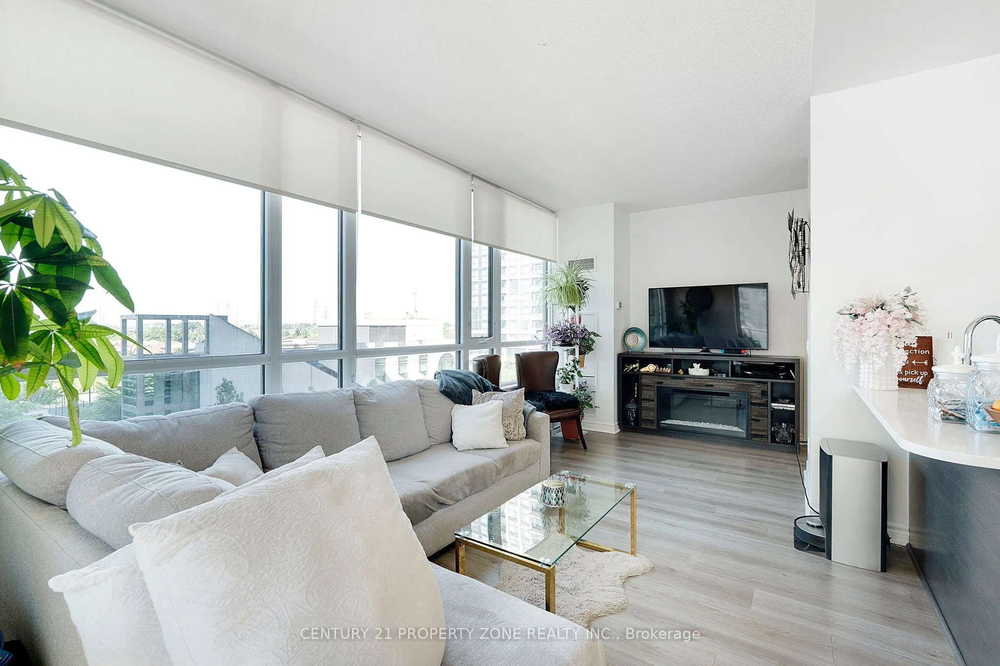 339 Rathburn Road W, ##506