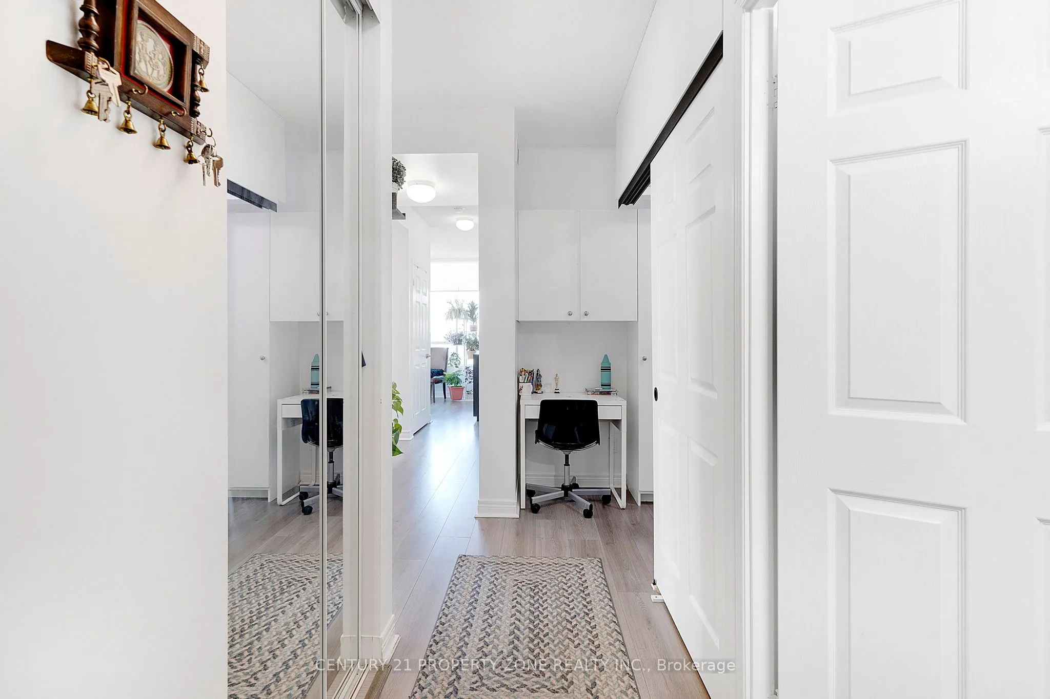 339 Rathburn Road W, ##506