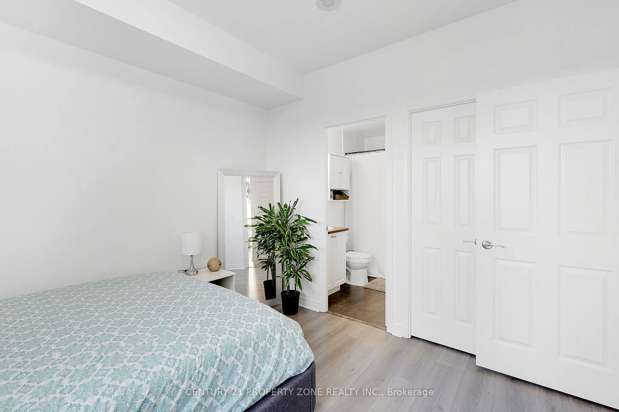 339 Rathburn Road W, ##506