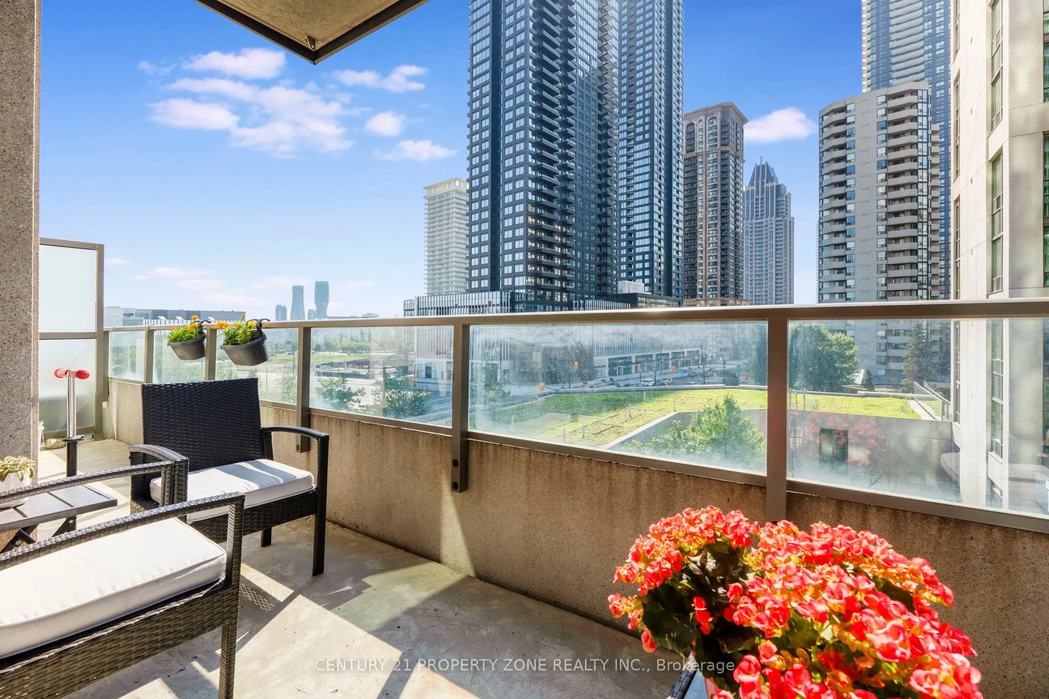 339 Rathburn Road W, ##506