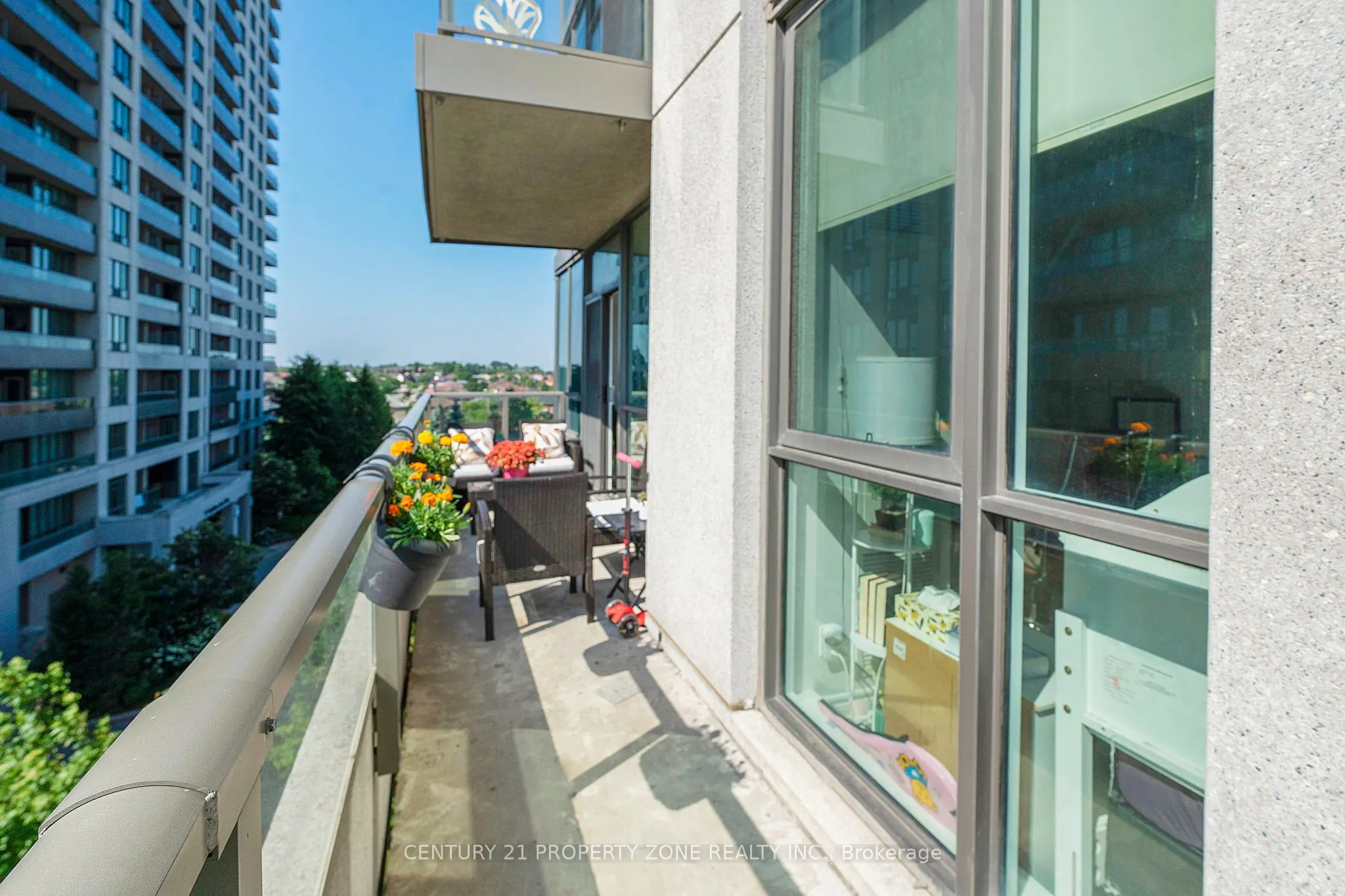 339 Rathburn Road W, ##506