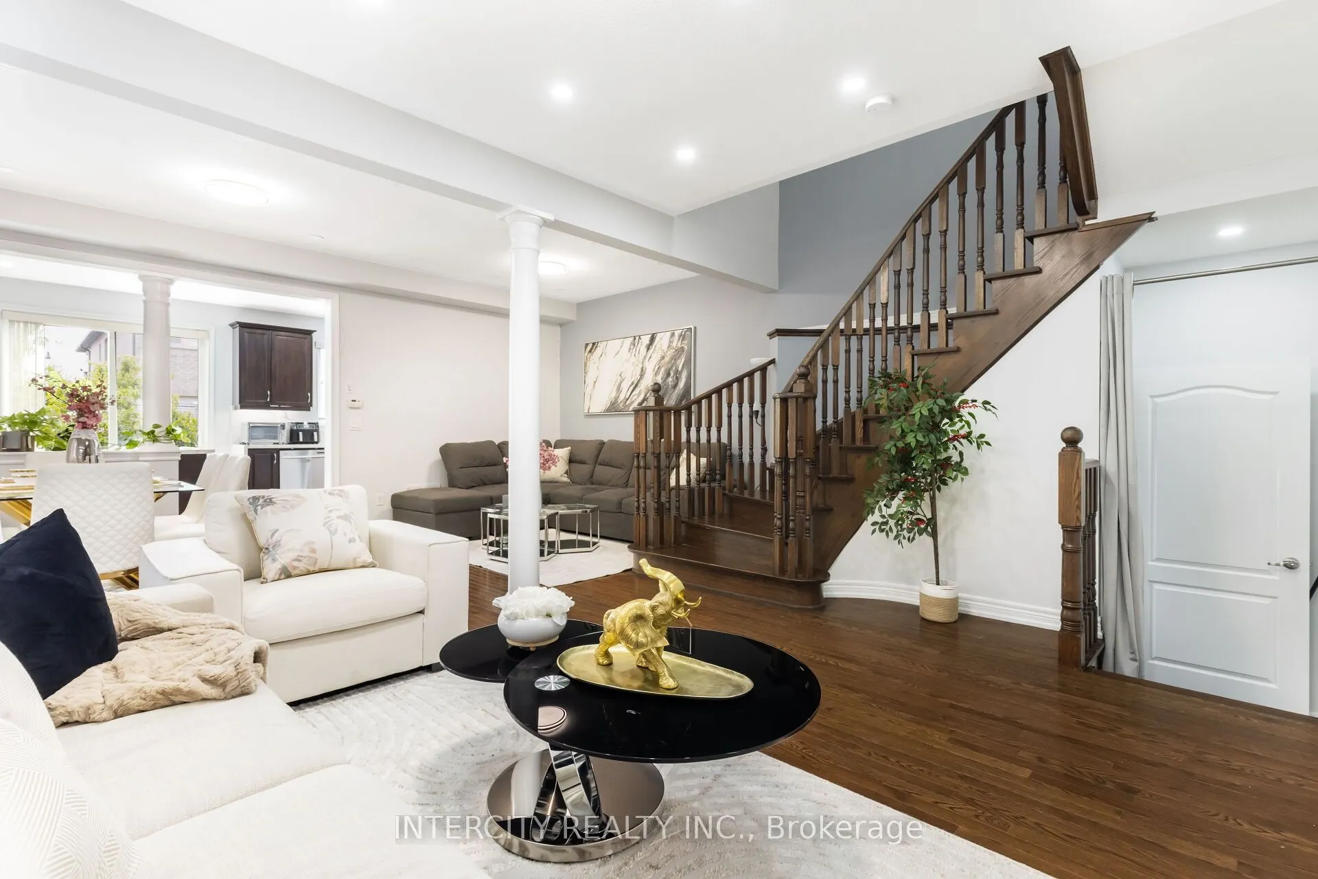 20 Vanderpool Crescent