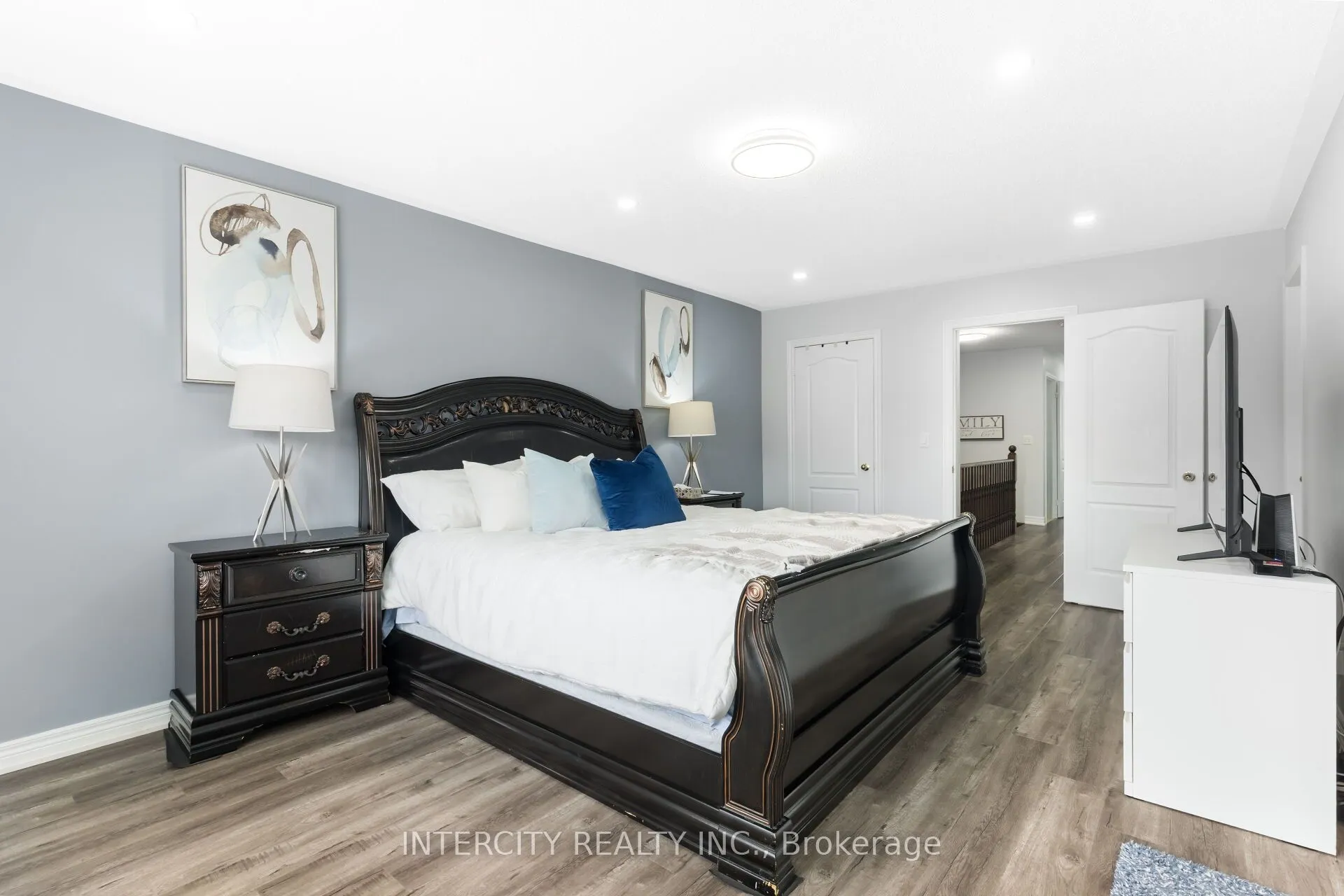 20 Vanderpool Crescent