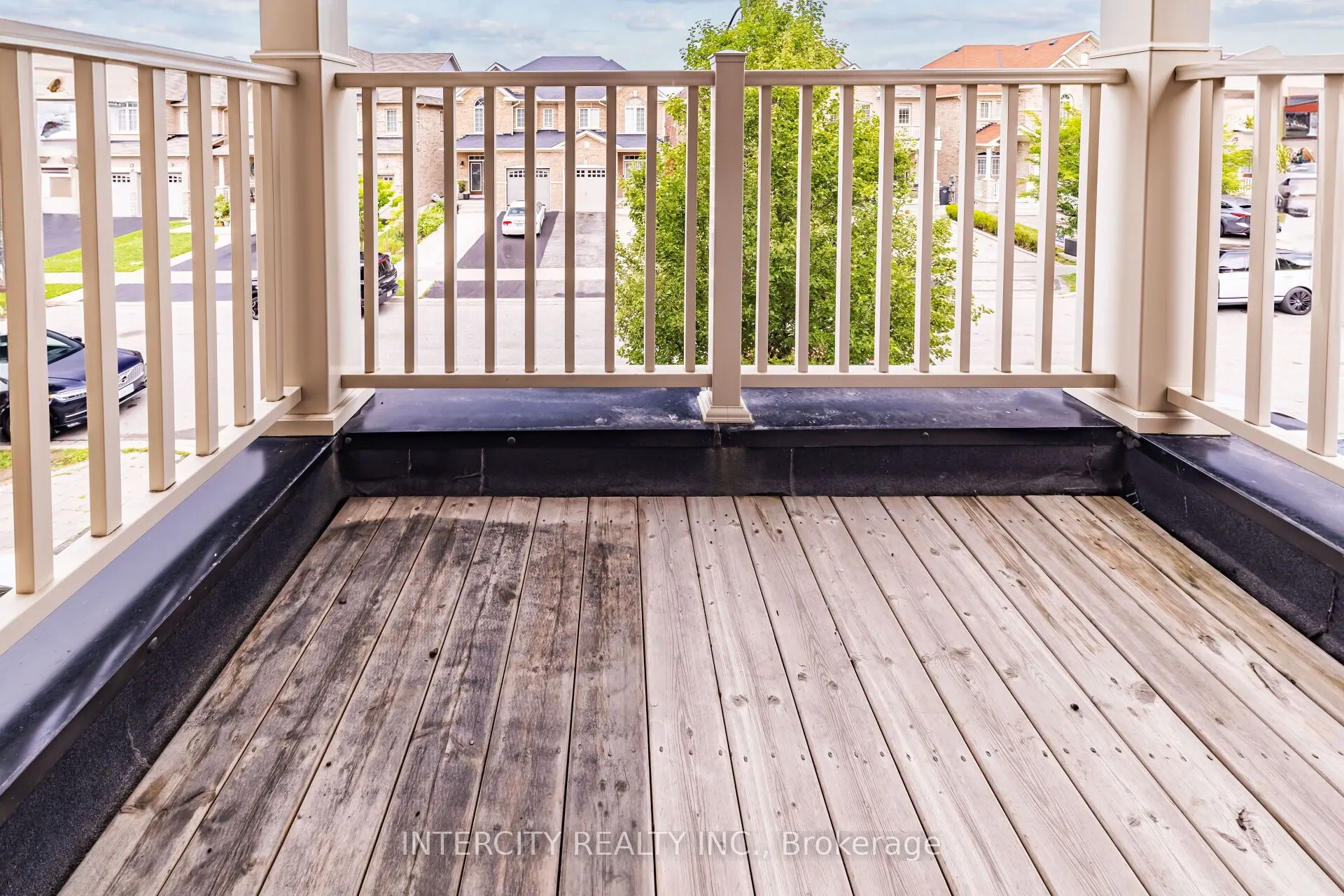 20 Vanderpool Crescent