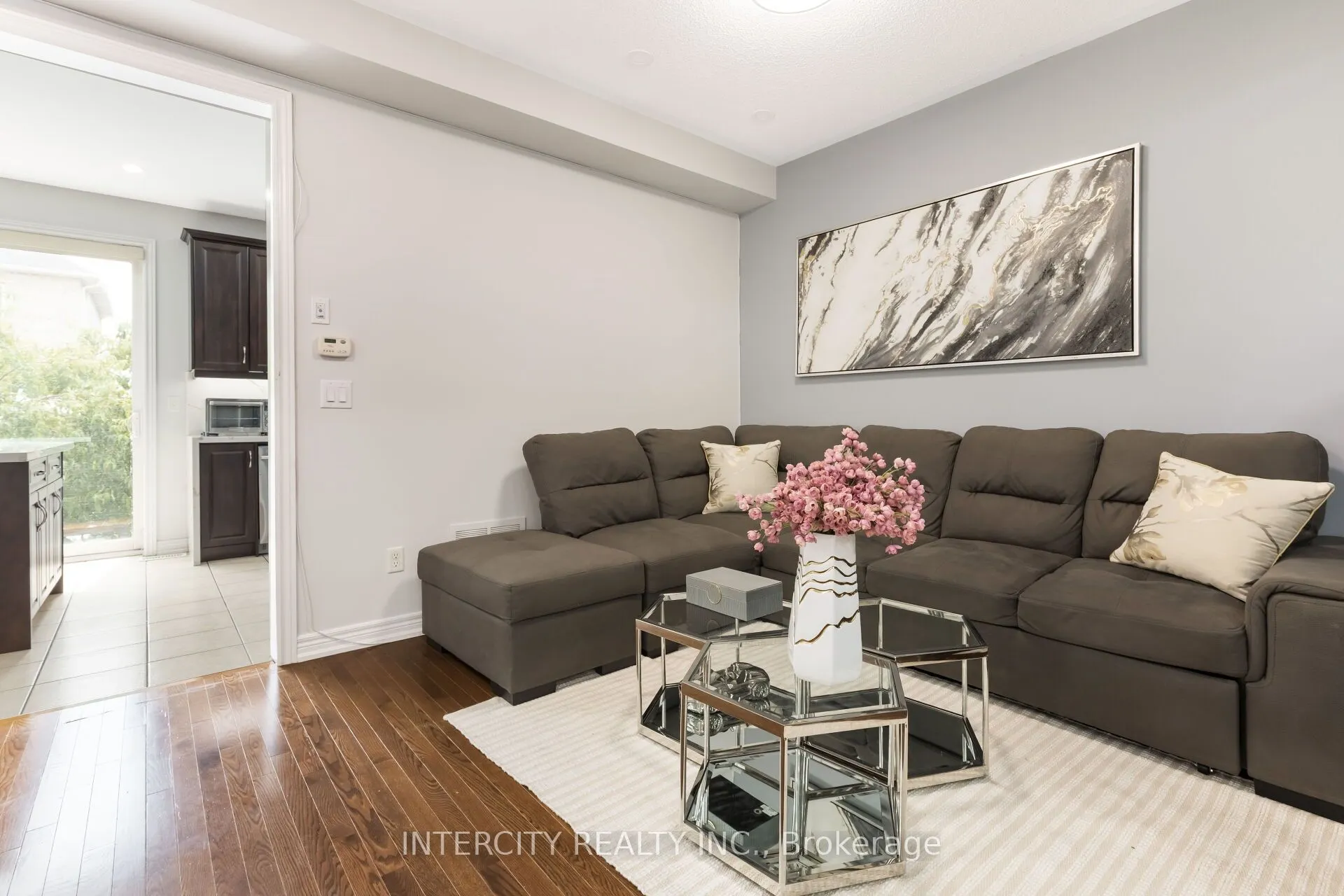 20 Vanderpool Crescent