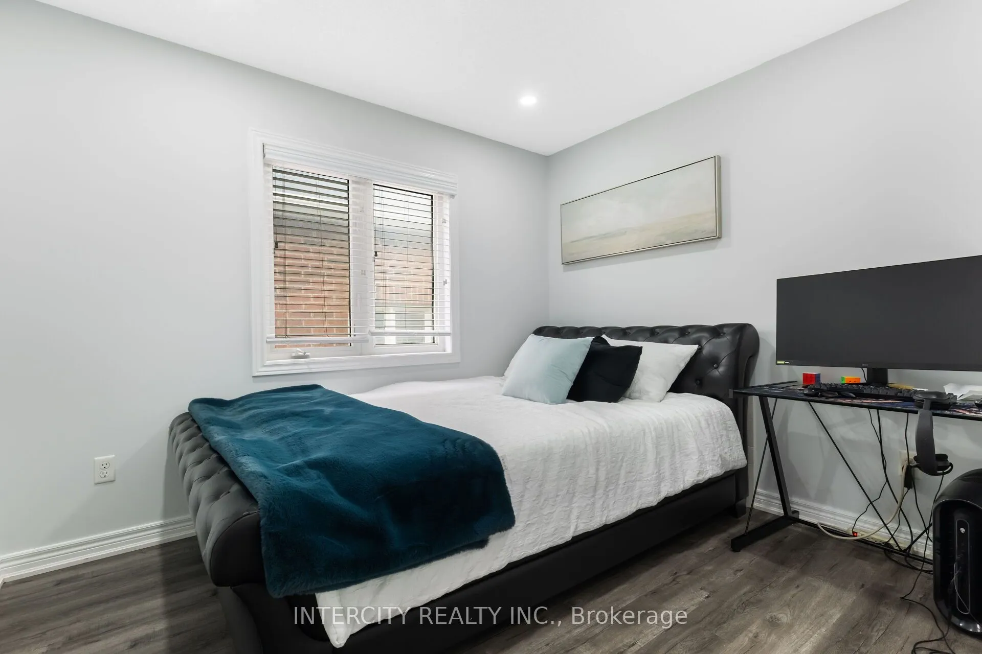 20 Vanderpool Crescent