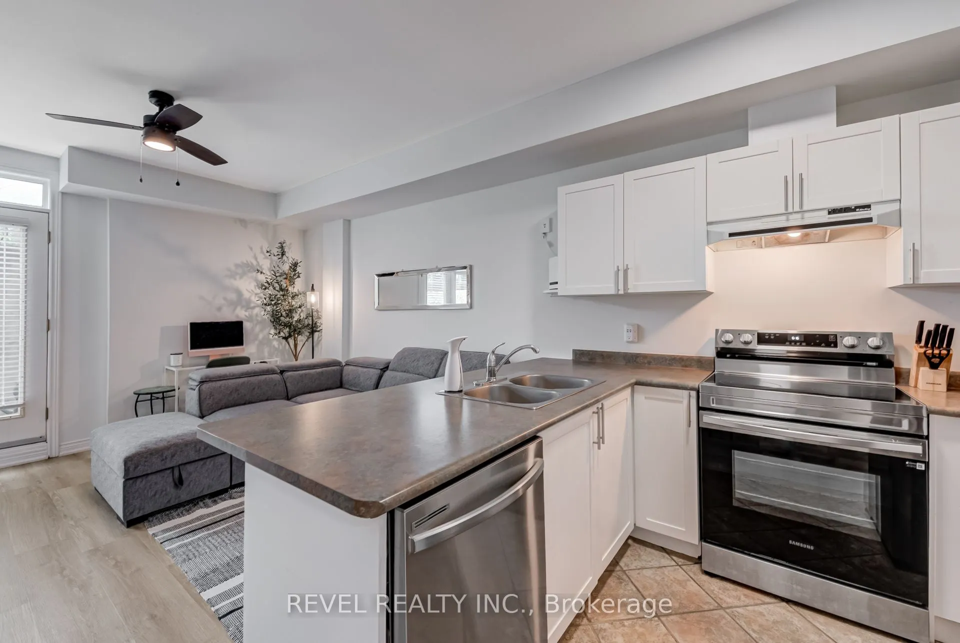 98 Connolly Street, #47