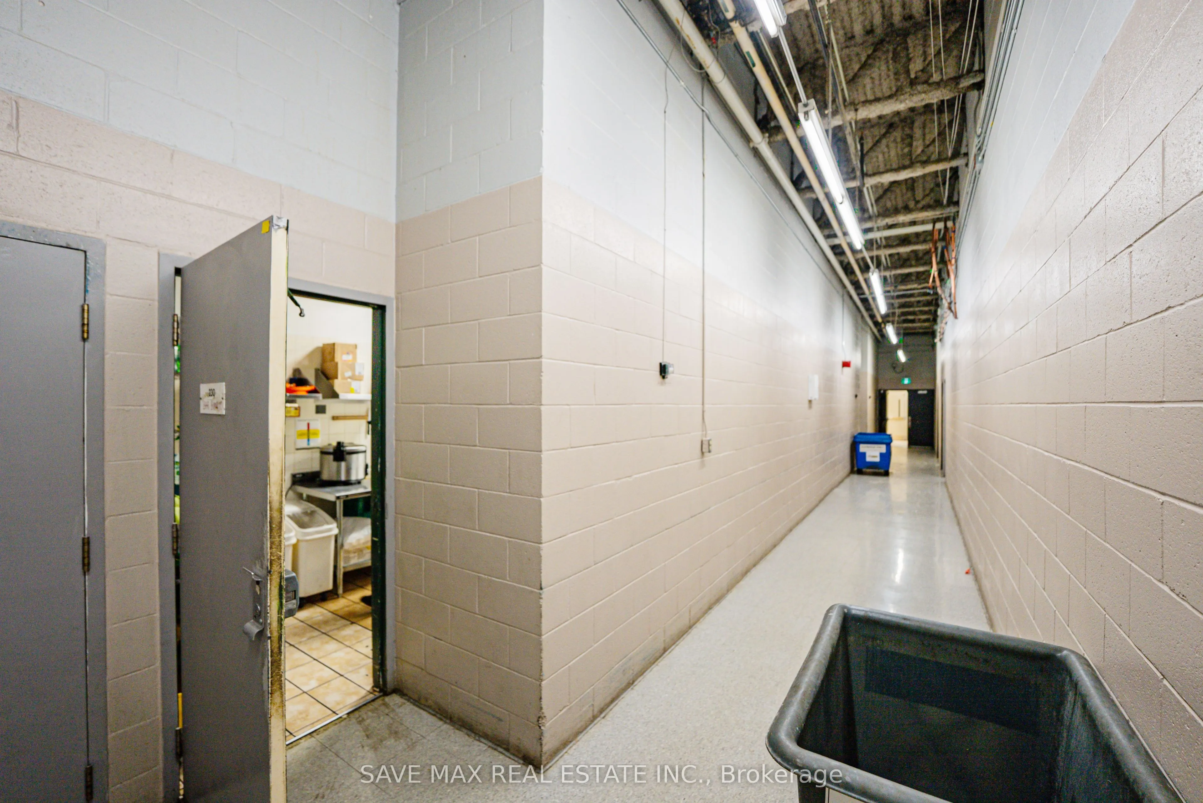 700 Lawrence Avenue W, #230