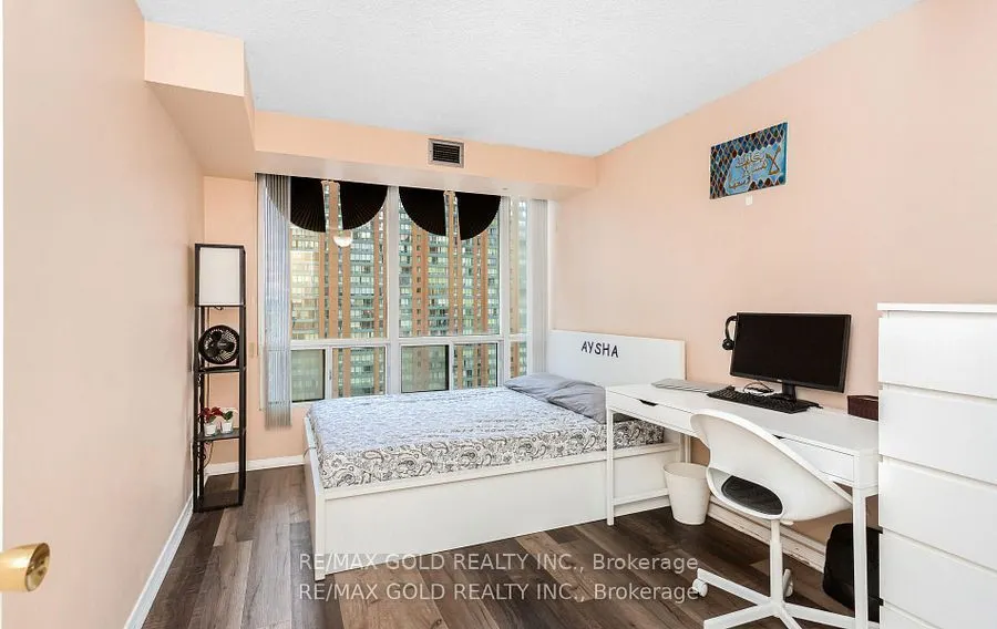 155 Hillcrest Avenue, #1213