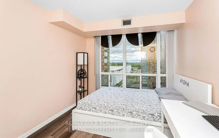 155 Hillcrest Avenue, #1213