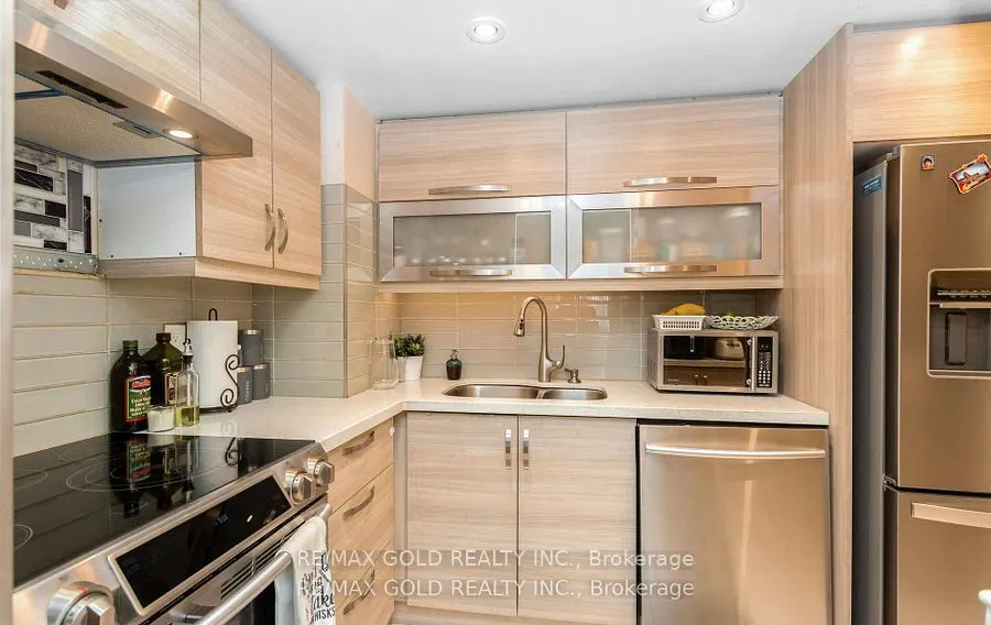 155 Hillcrest Avenue, #1213