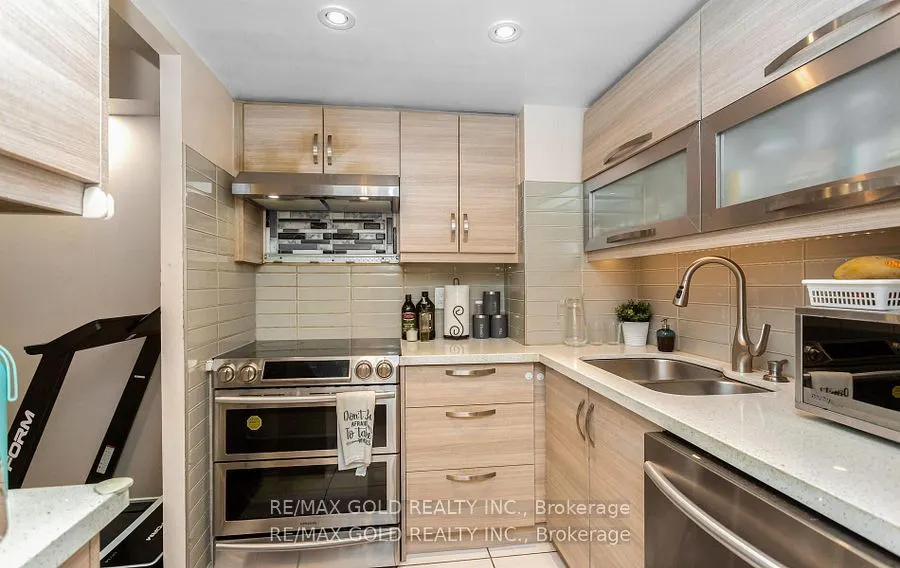 155 Hillcrest Avenue, #1213