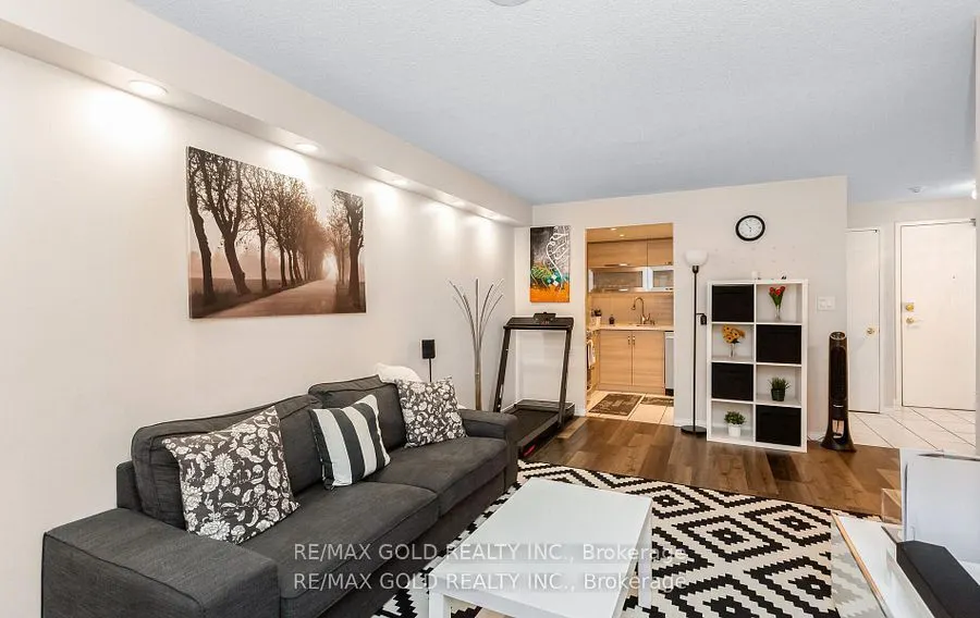 155 Hillcrest Avenue, #1213
