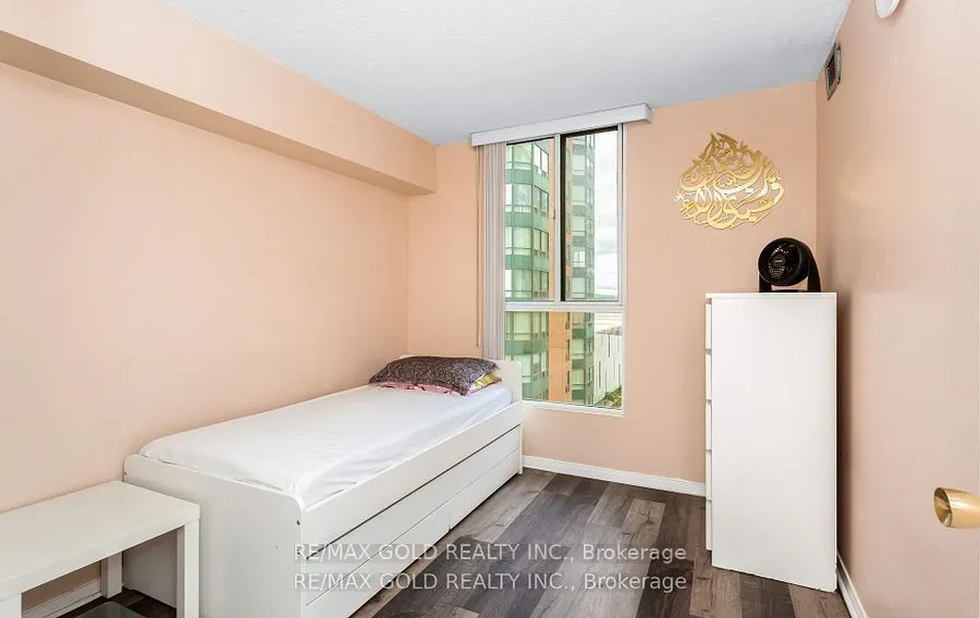 155 Hillcrest Avenue, #1213