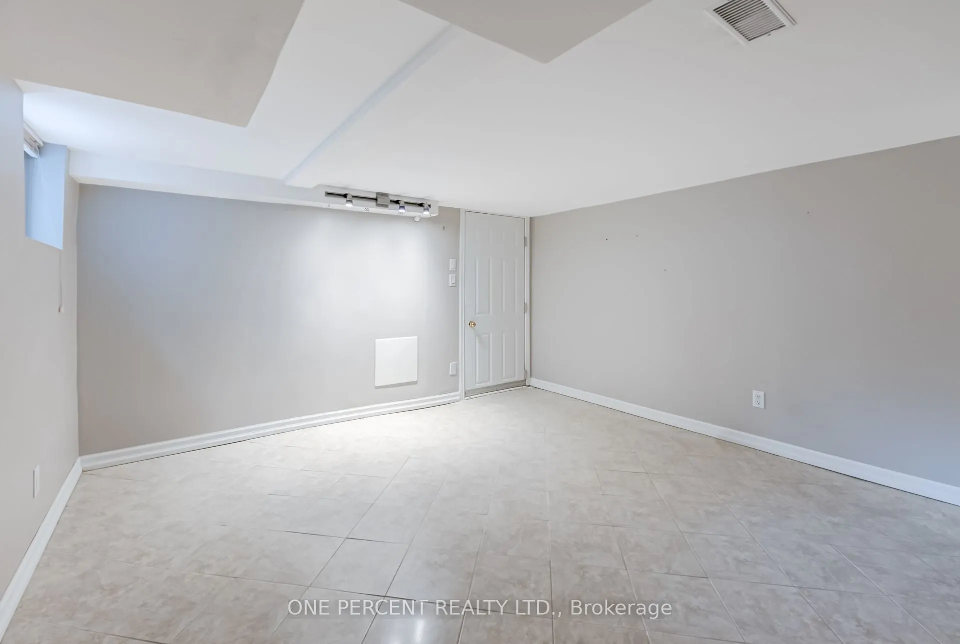 143 Silverthorn Avenue