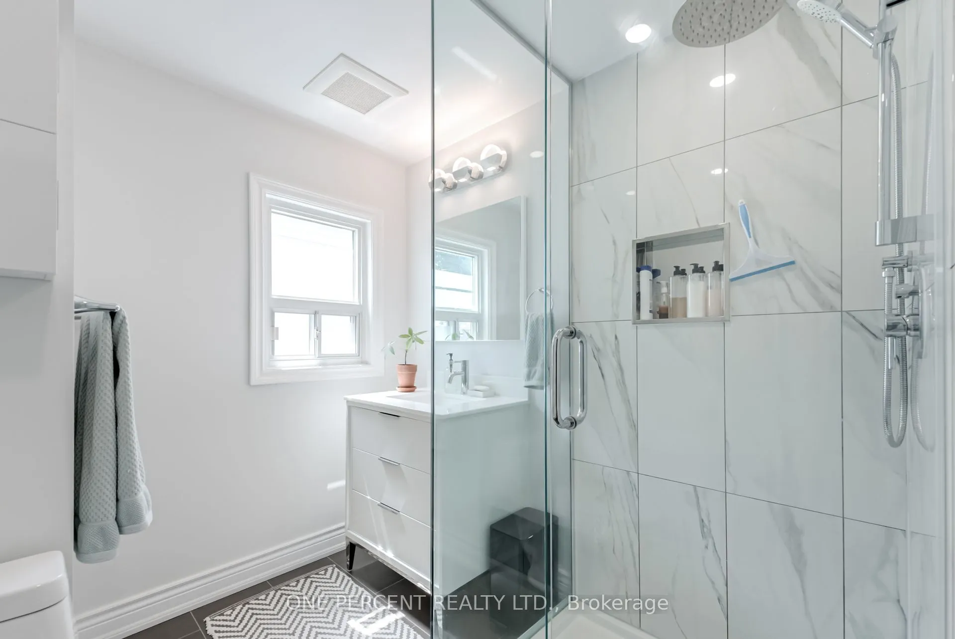 143 Silverthorn Avenue