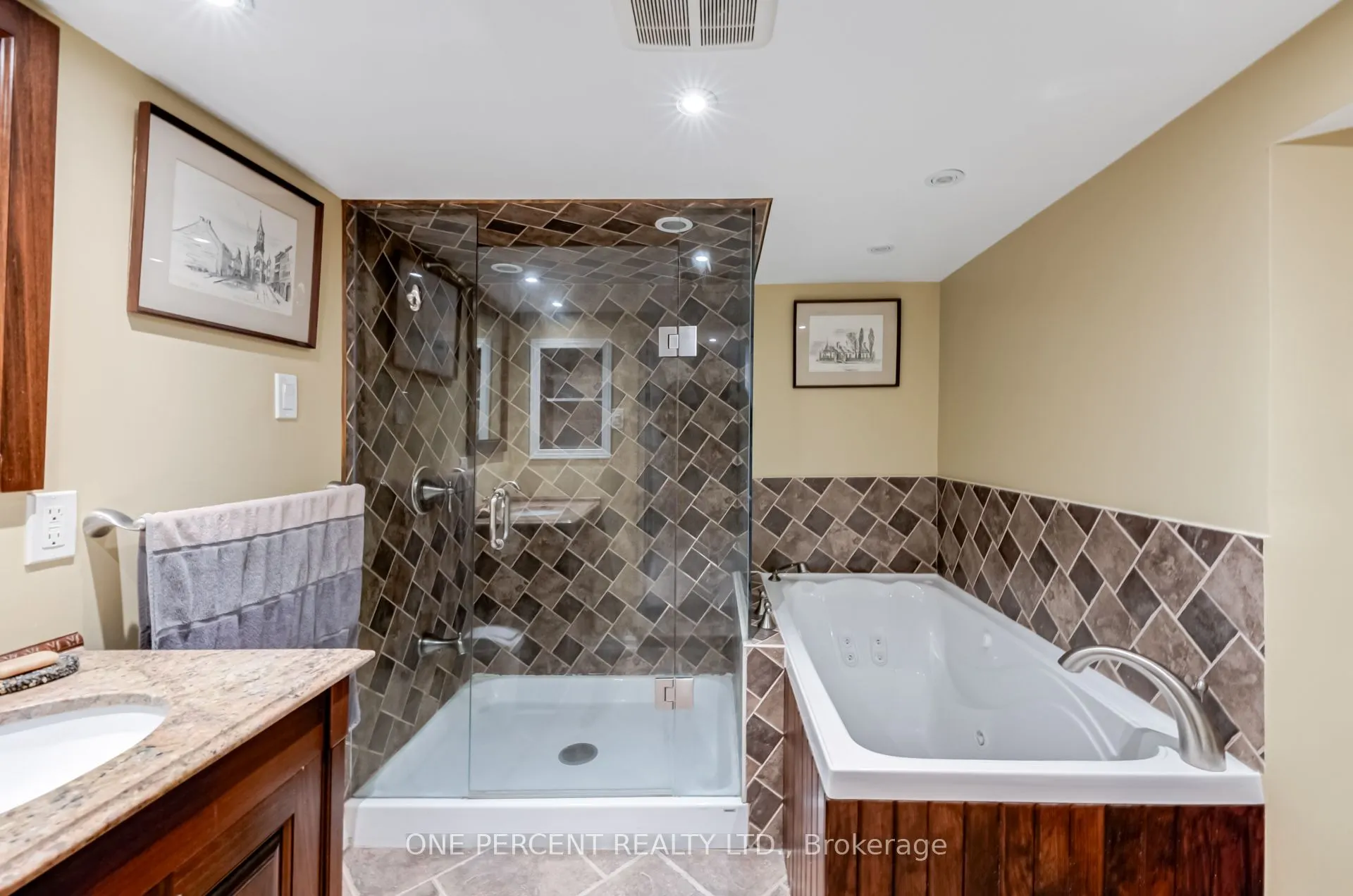143 Silverthorn Avenue