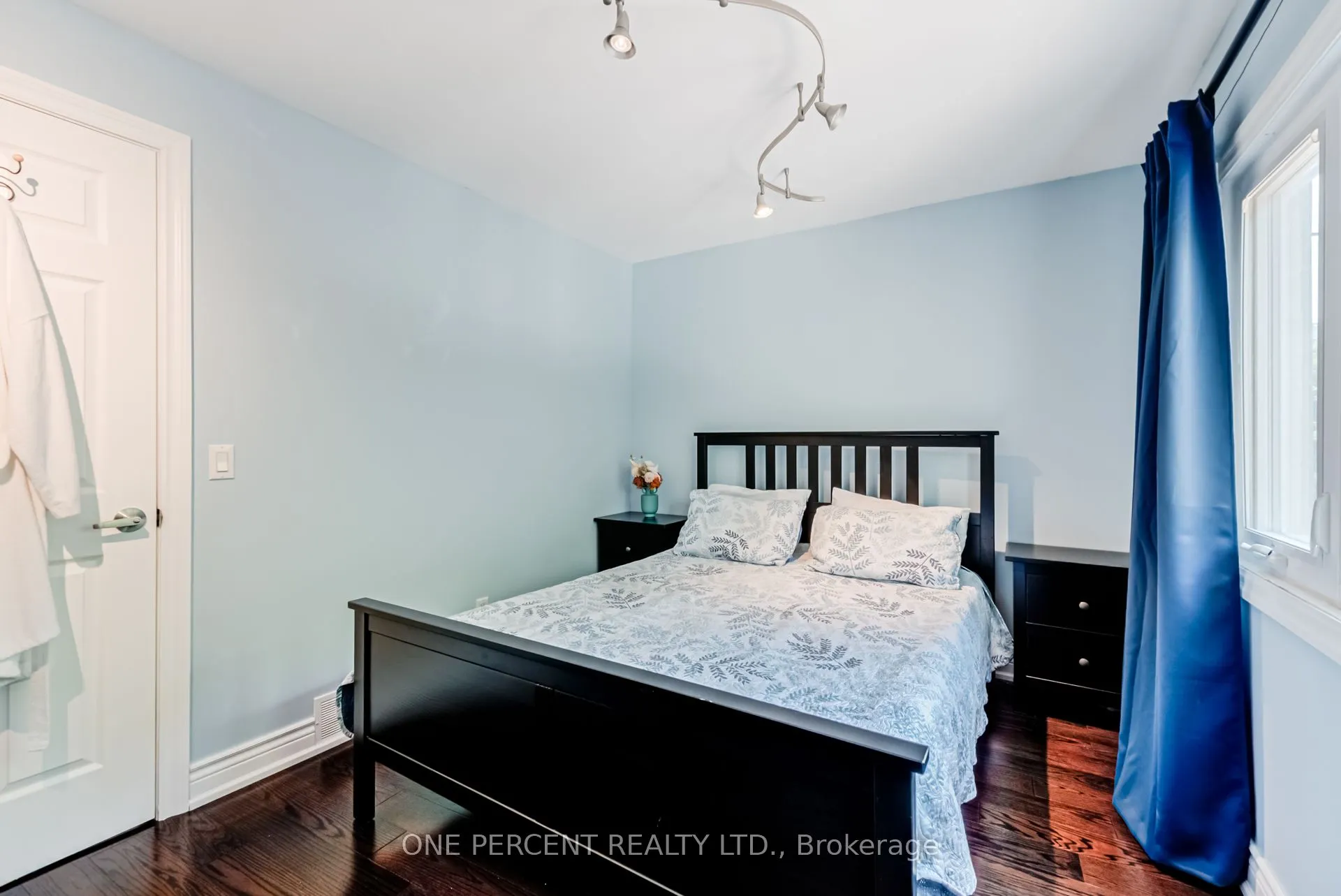 143 Silverthorn Avenue