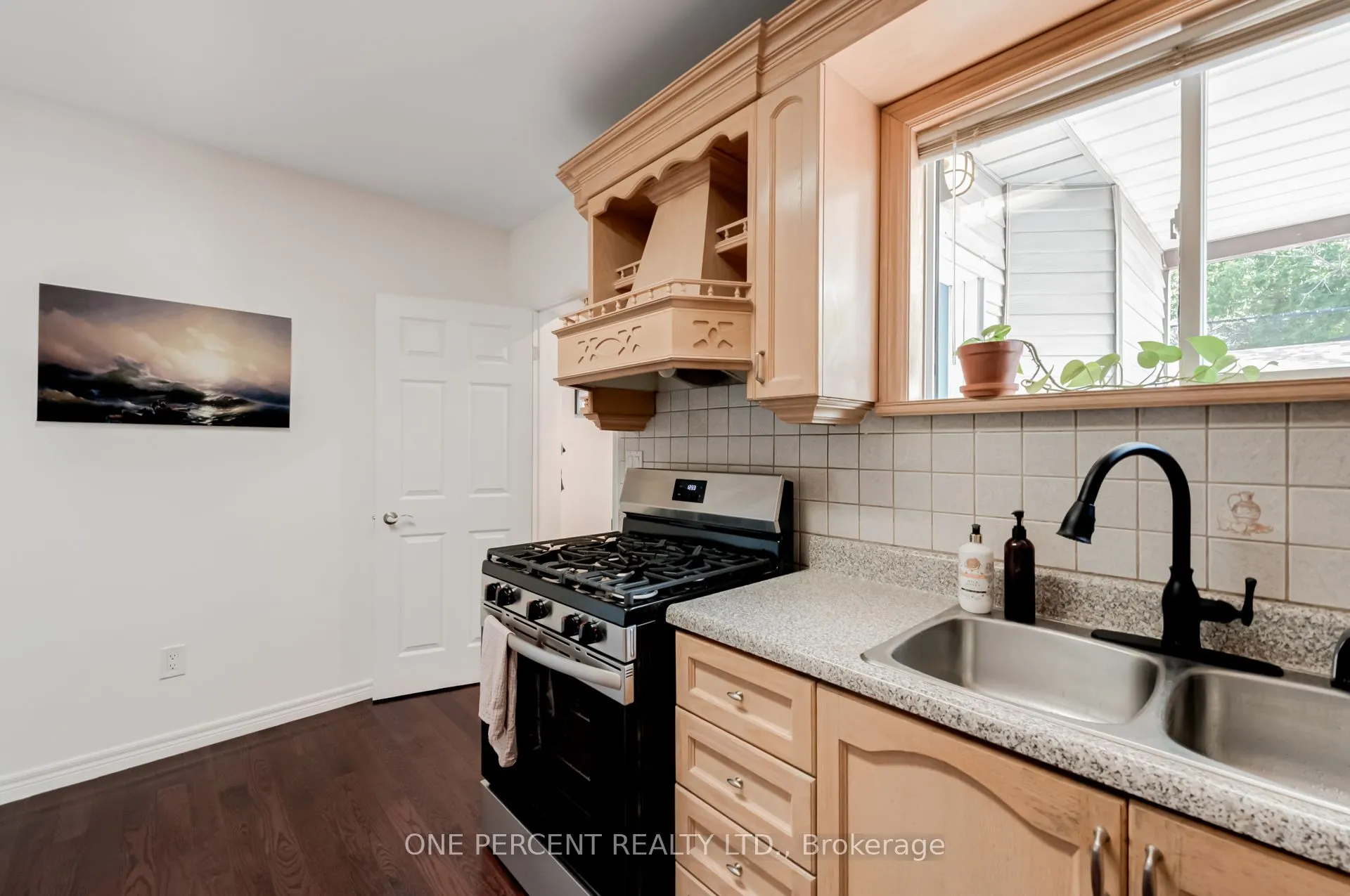 143 Silverthorn Avenue