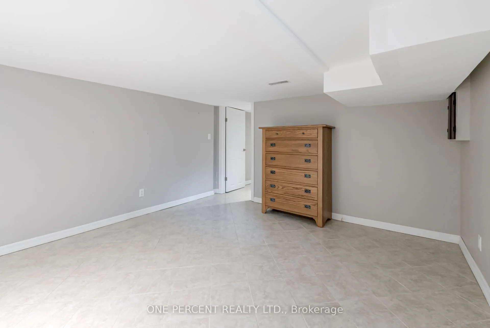 143 Silverthorn Avenue