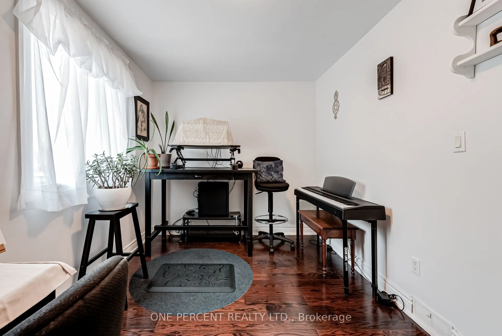 143 Silverthorn Avenue