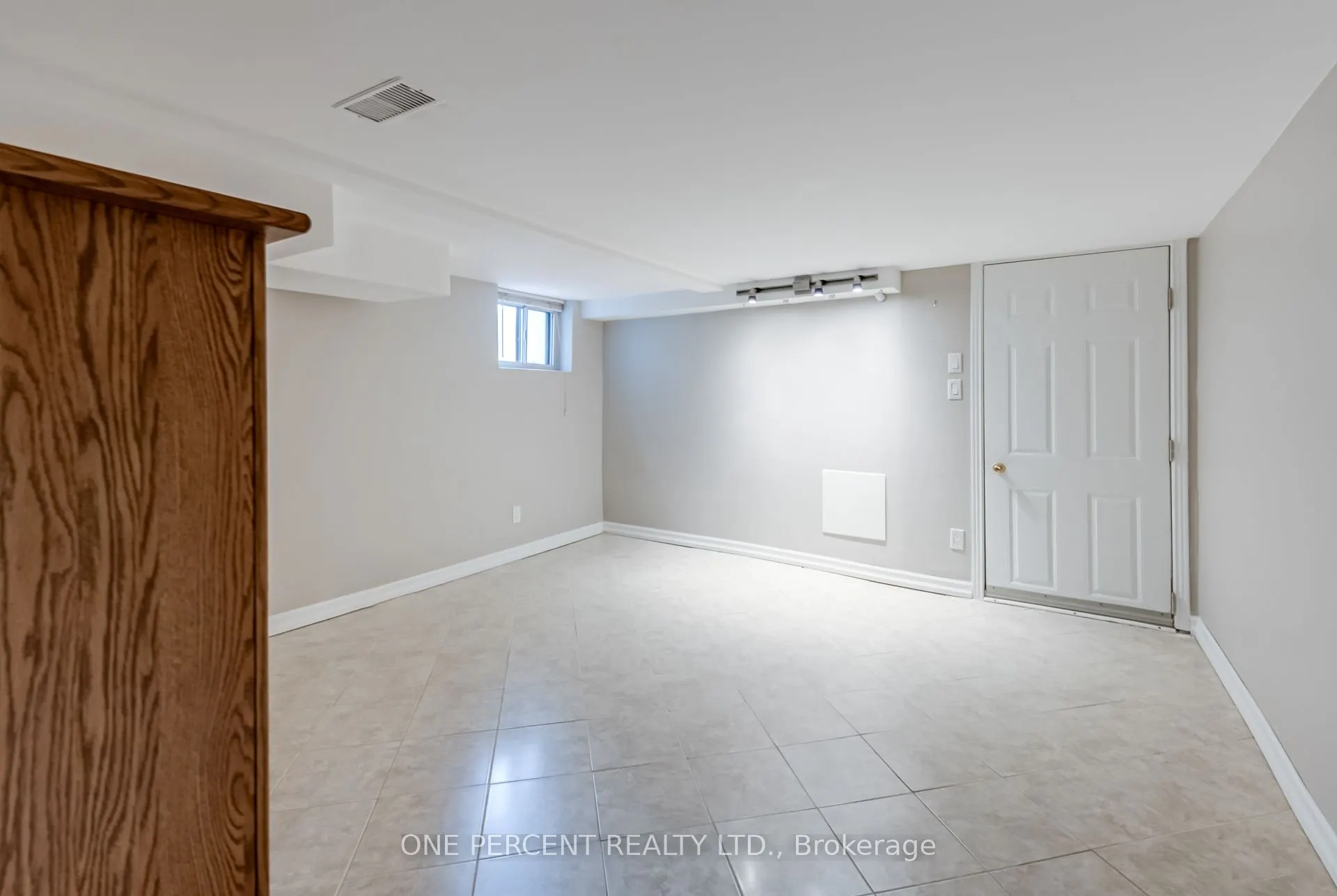143 Silverthorn Avenue