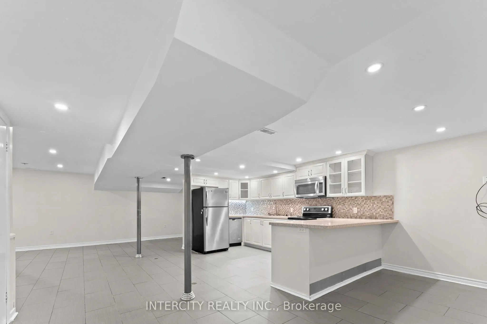 3 Gervais Drive