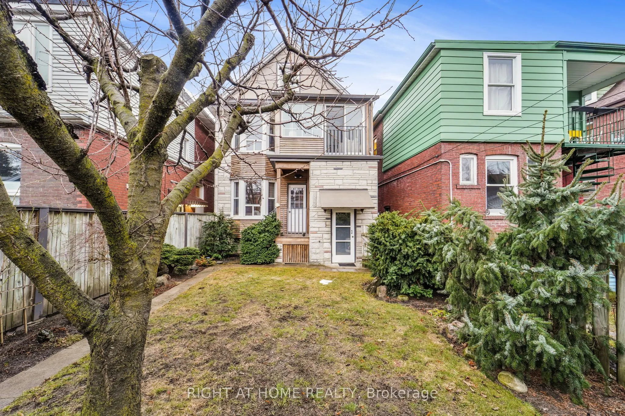 152 Wright Avenue
