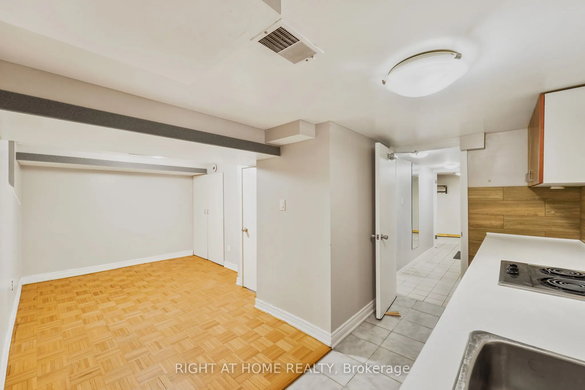 152 Wright Avenue