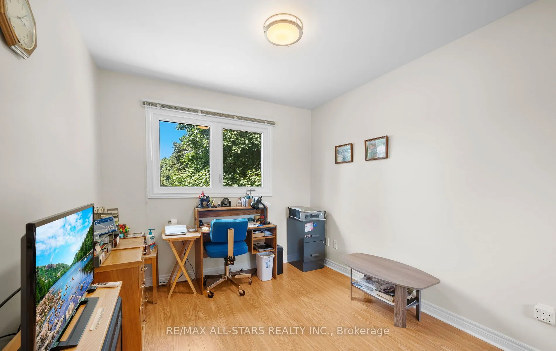 137 Connaught Crescent
