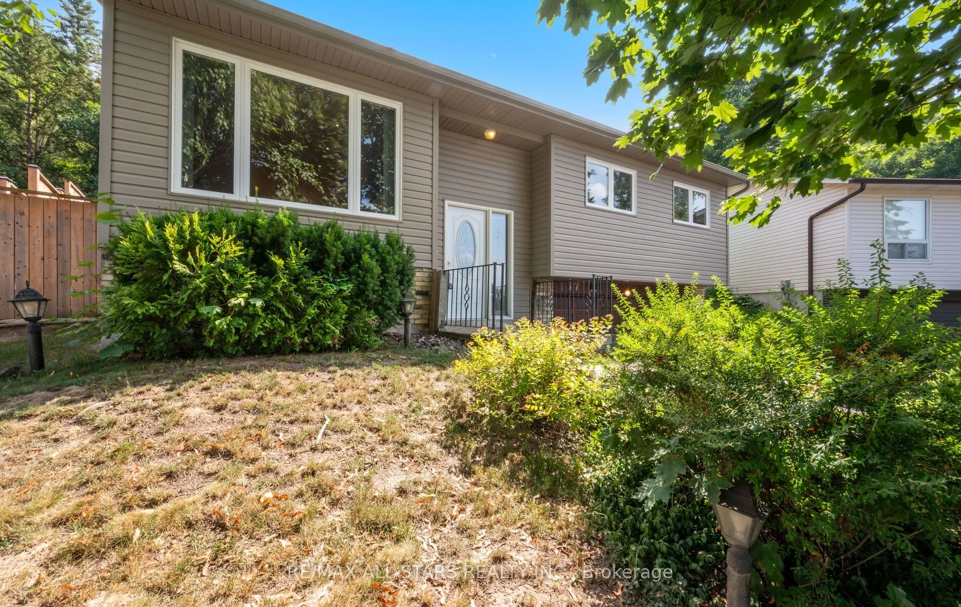 137 Connaught Crescent