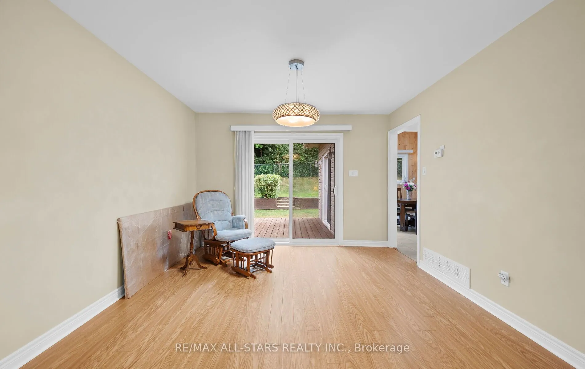 137 Connaught Crescent