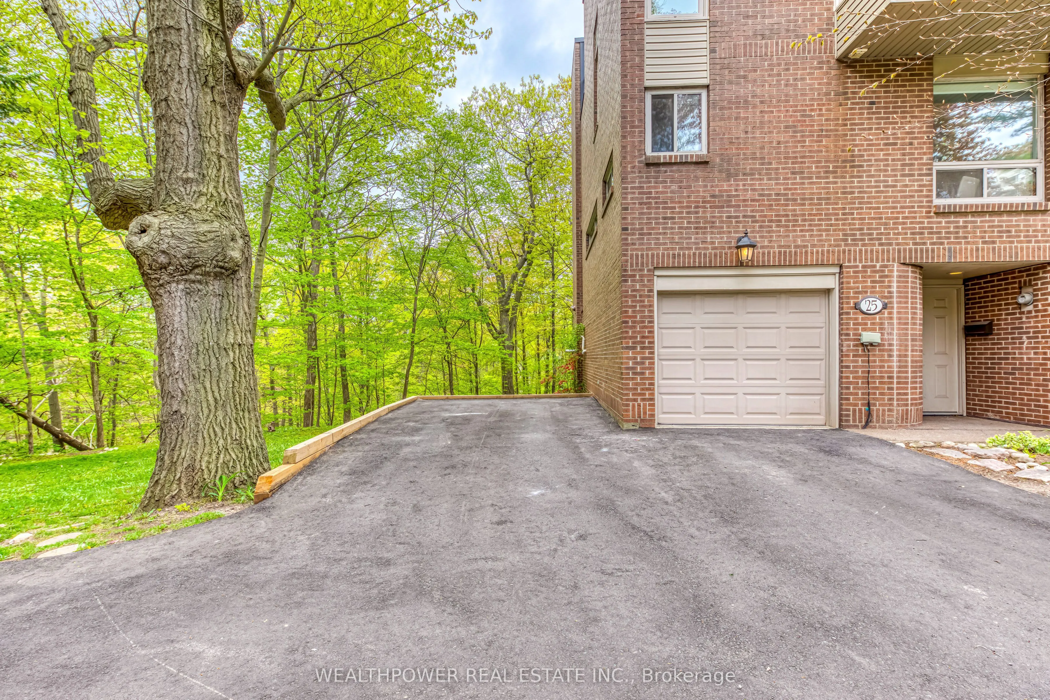 1250 Marlborough Court, #25