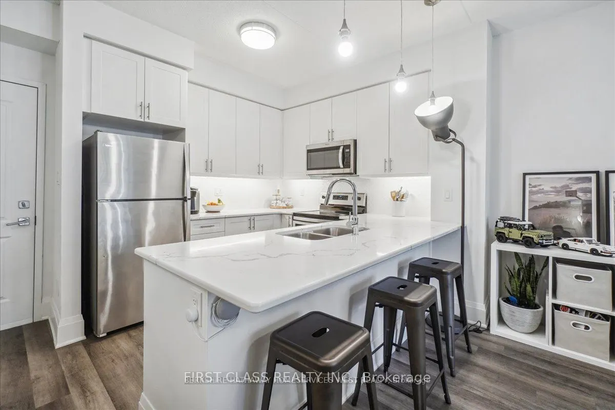 610 Farmstead Drive, #104