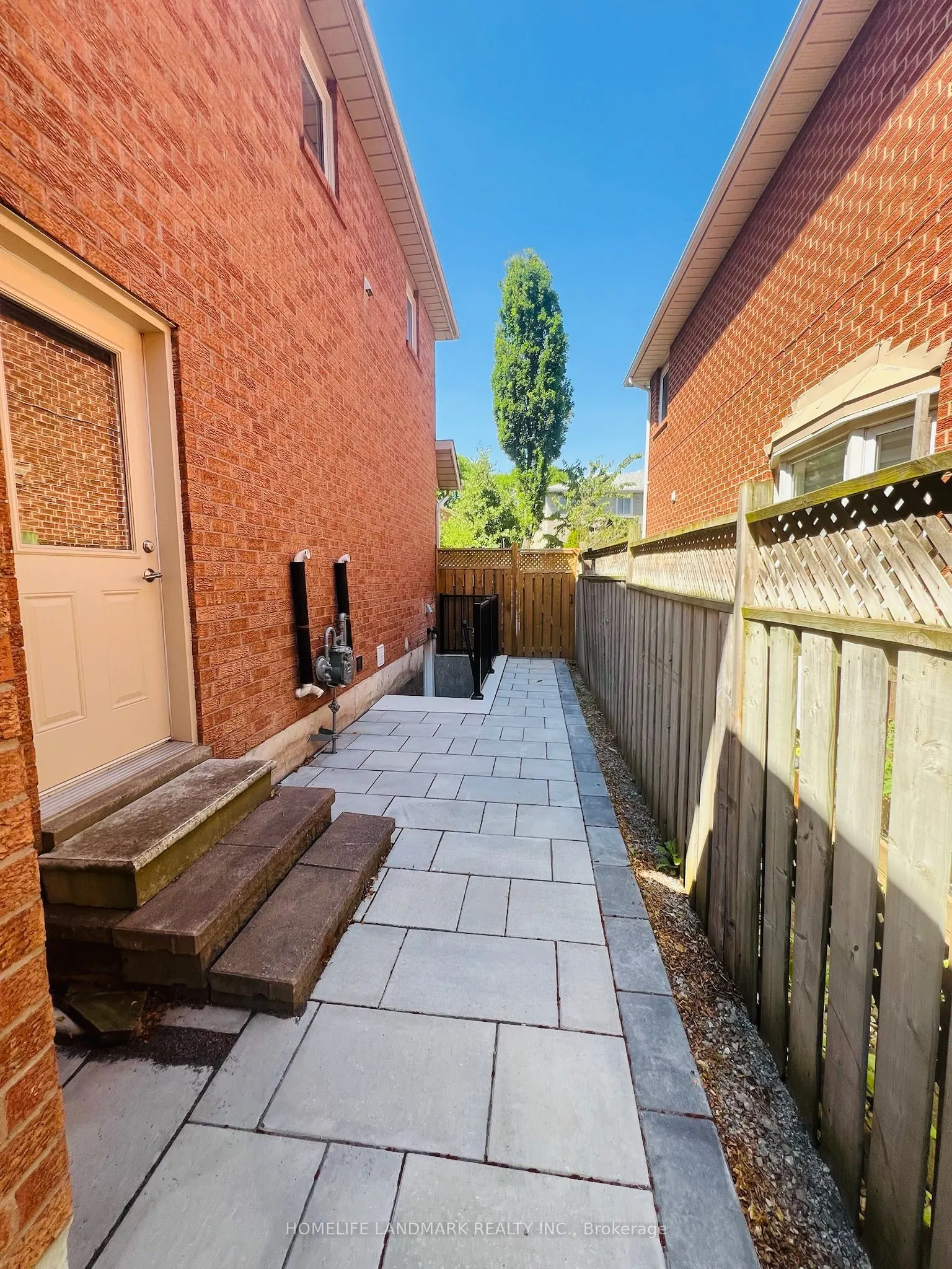 2807 Guilford Crescent, #Basement