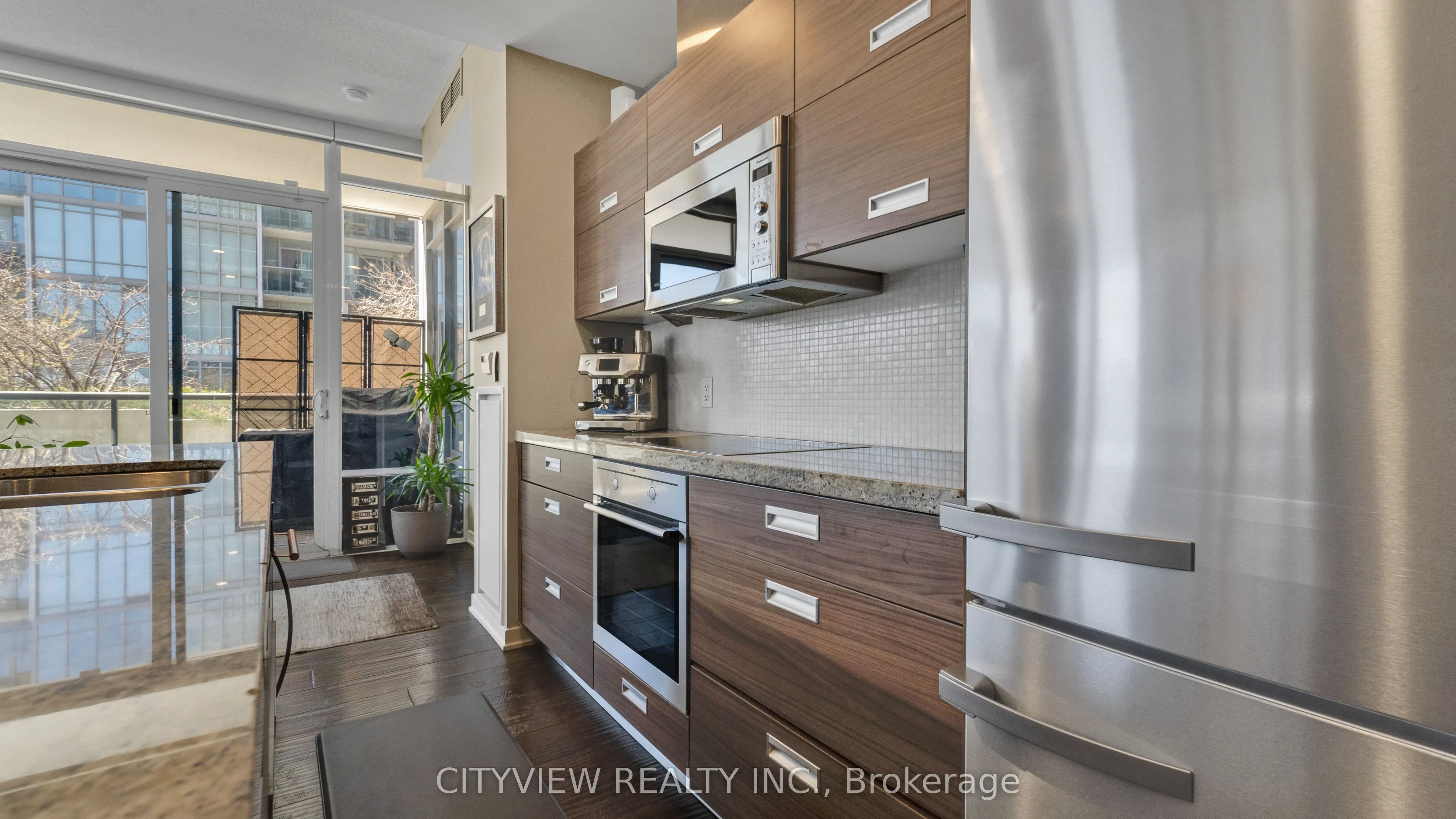 90 Park Lawn Road, #205