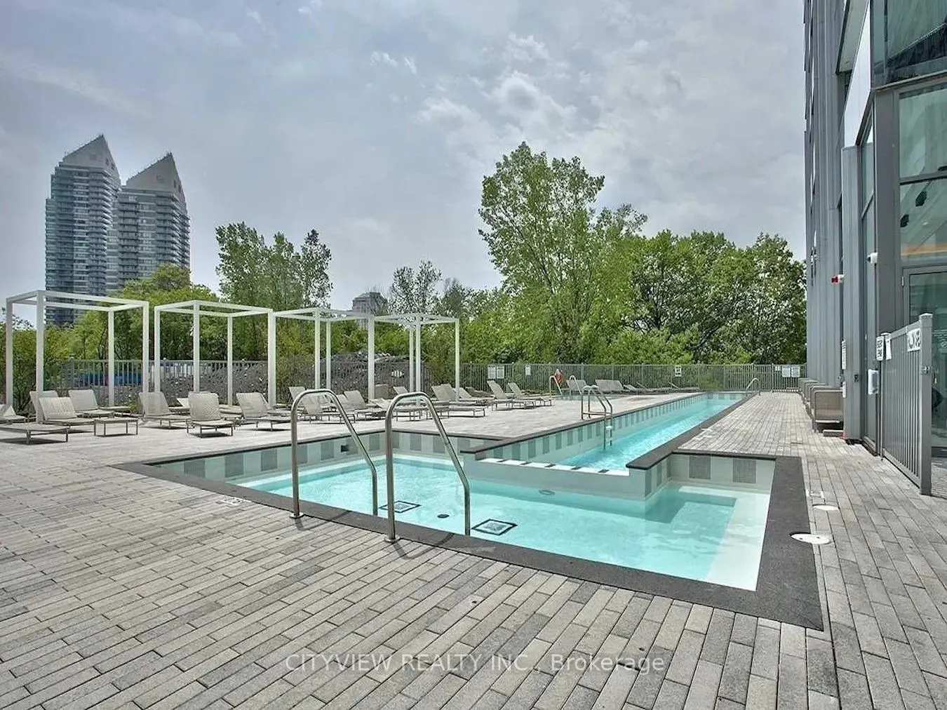 90 Park Lawn Road, #205