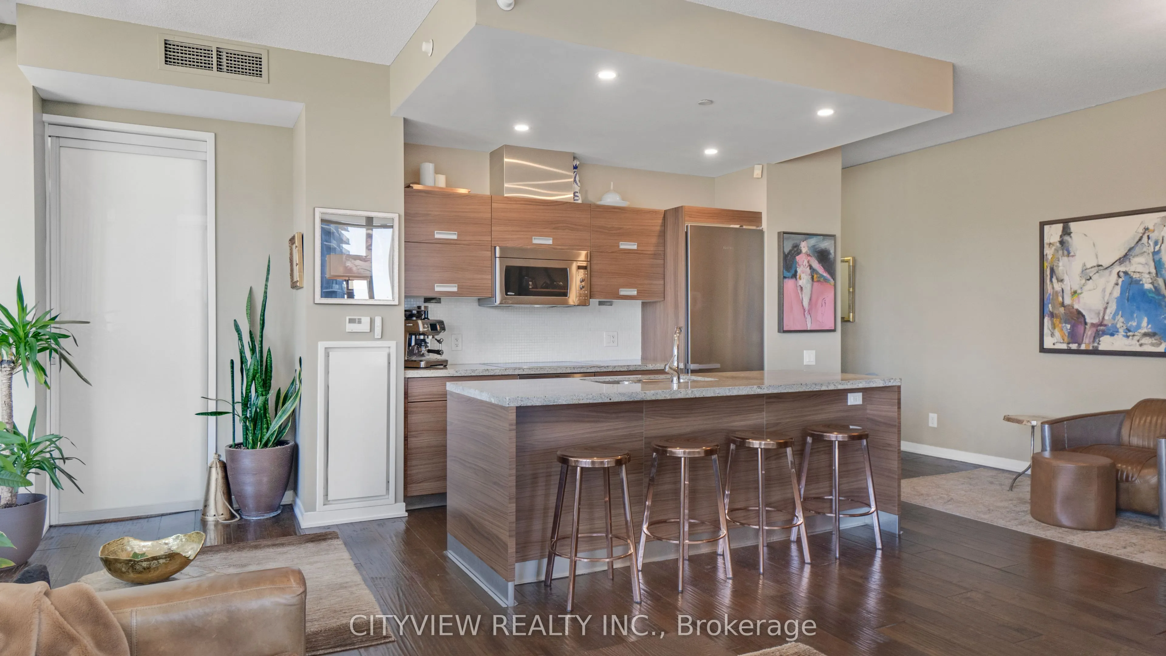 90 Park Lawn Road, #205