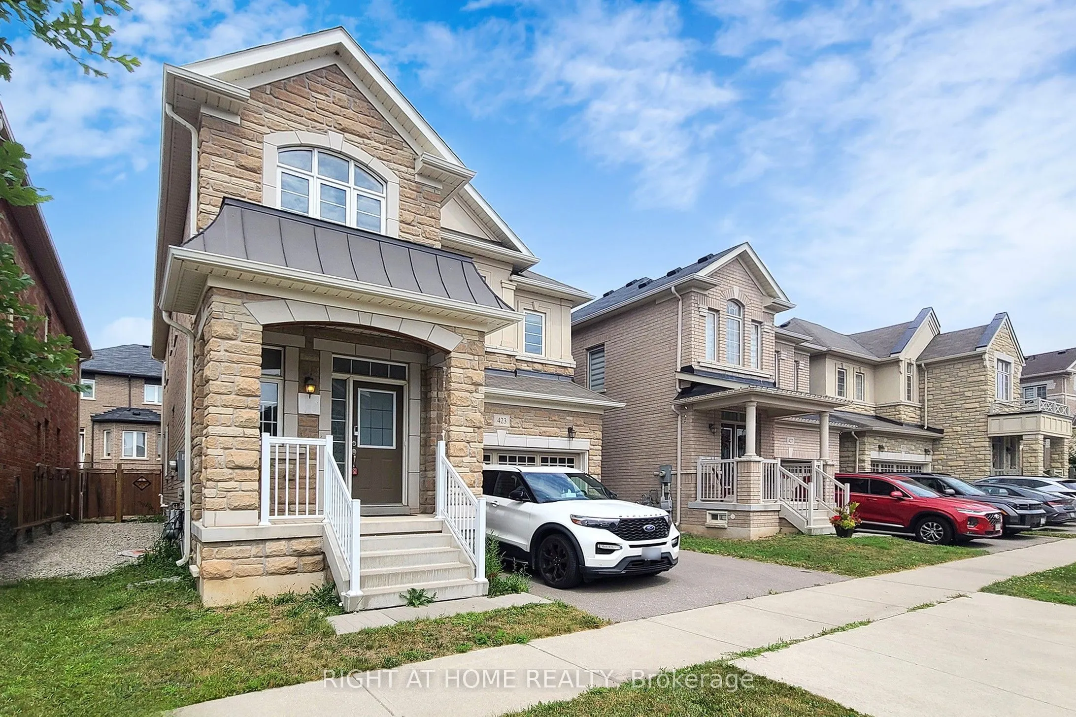 423 Grindstone Trail
