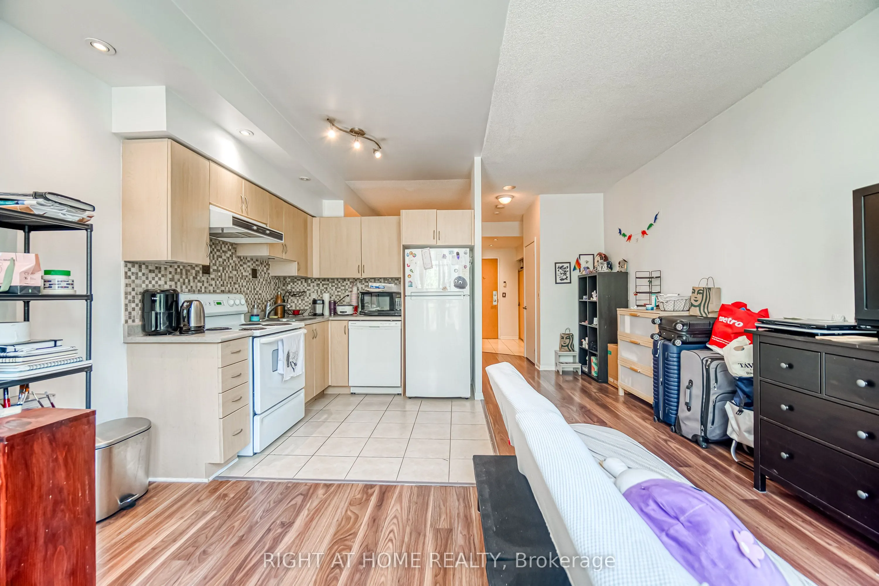 185 Legion Road N, #214