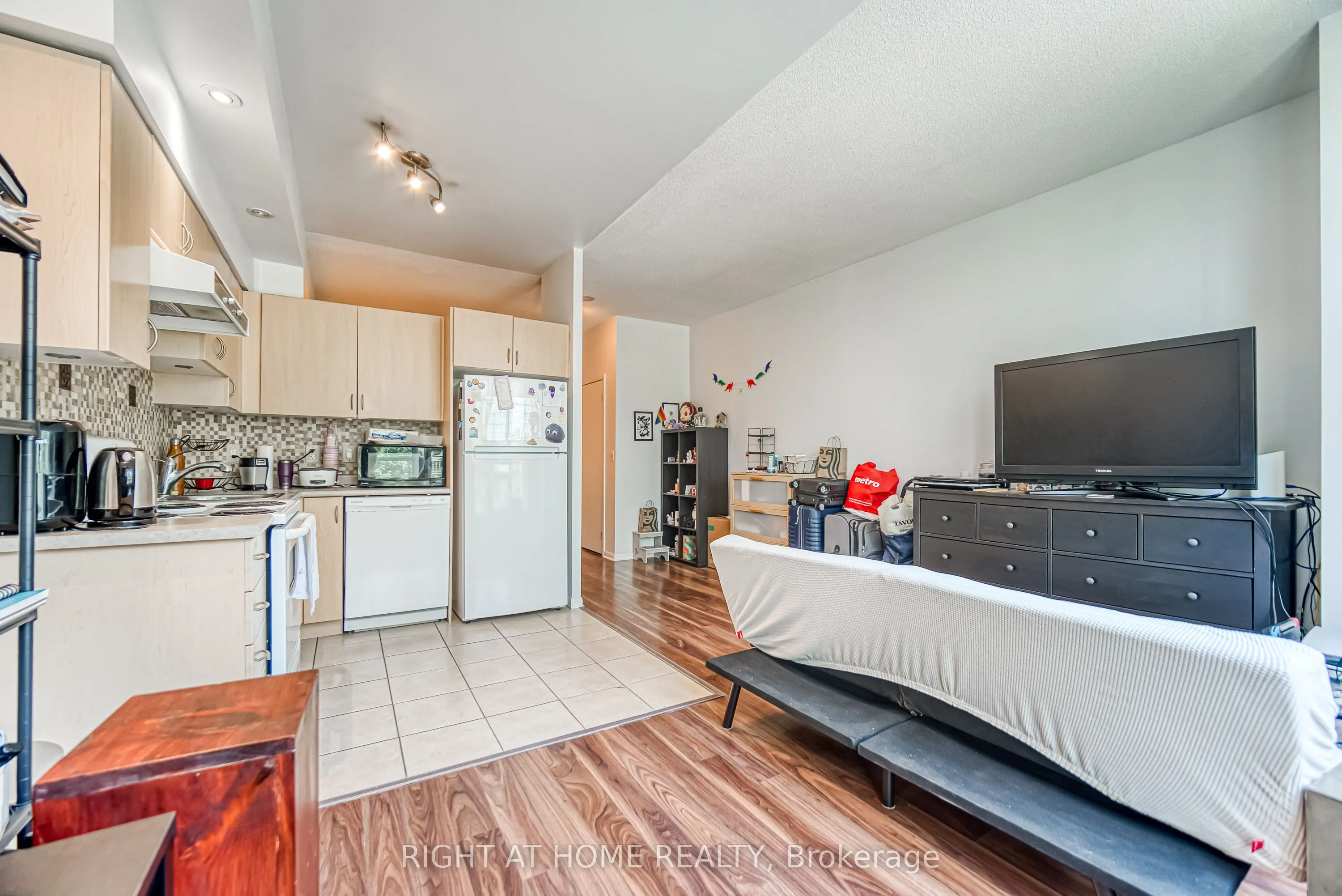 185 Legion Road N, #214